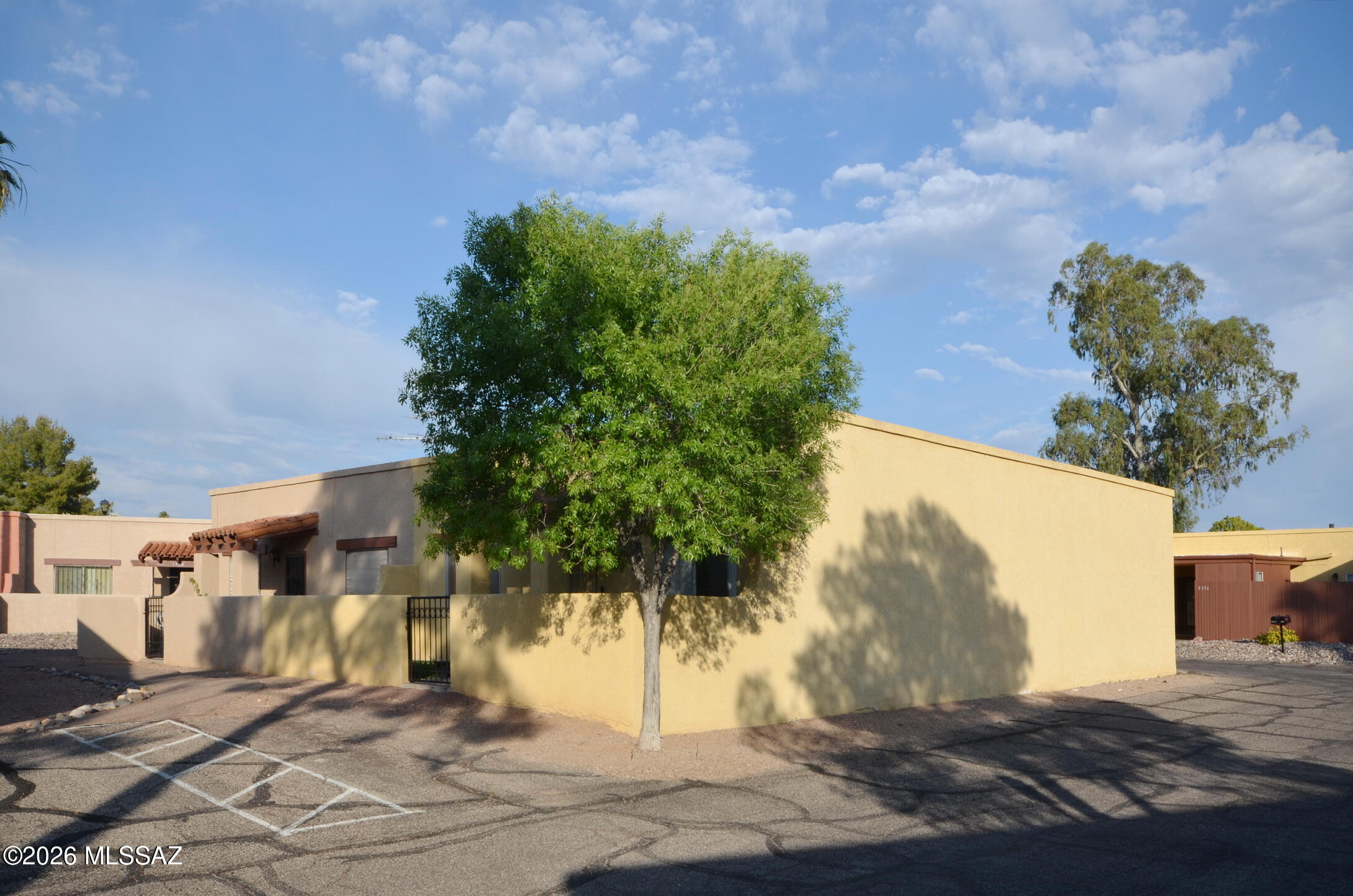 Spanish Meadows Twnhss (1-105) - Residential