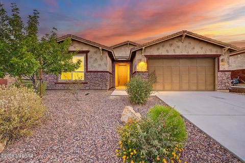 Photo of 11839 N Silver Village Place, Tucson, AZ 85737 (MLS # 22616991)