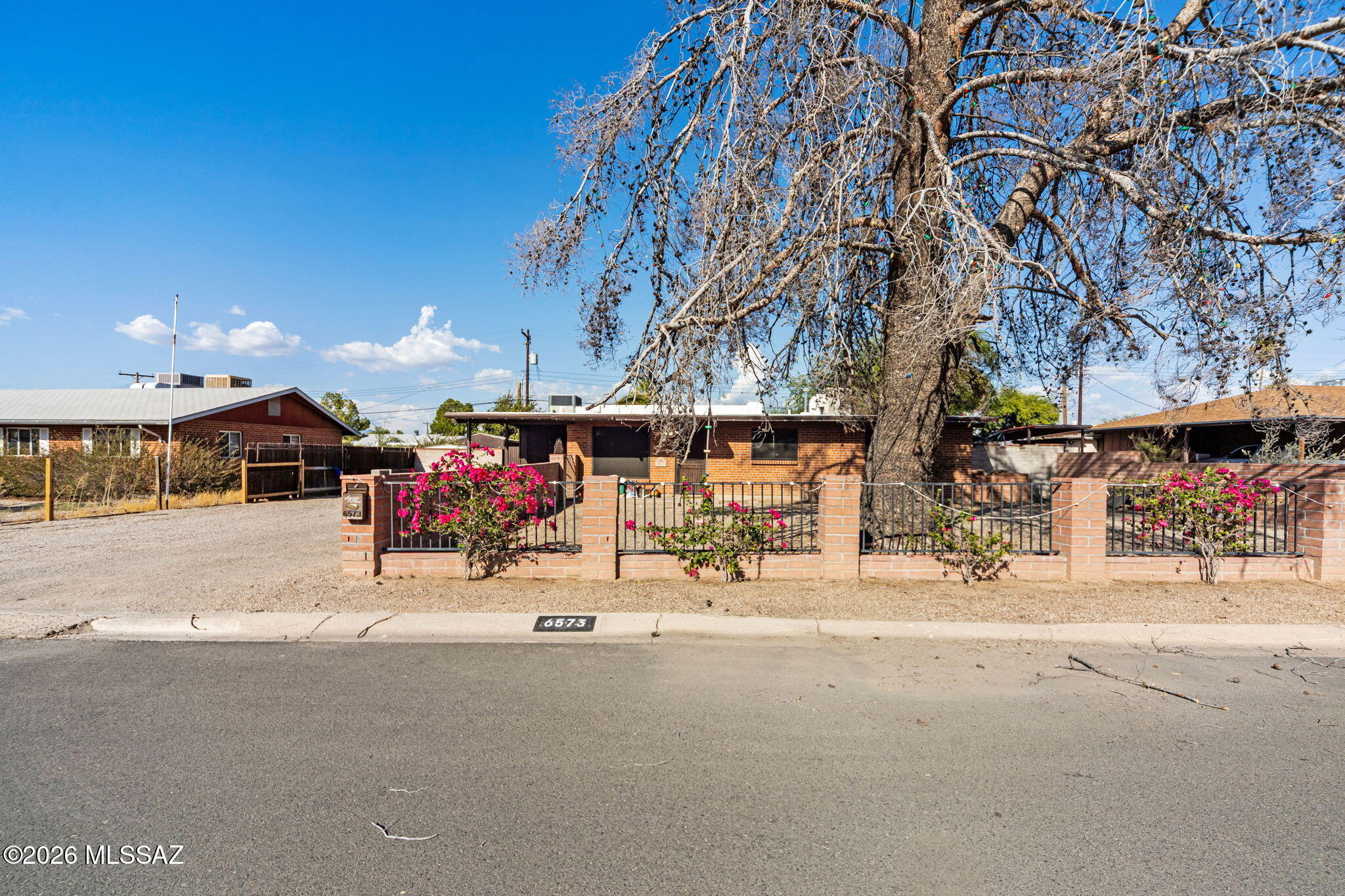 6573 E Calle Herculo