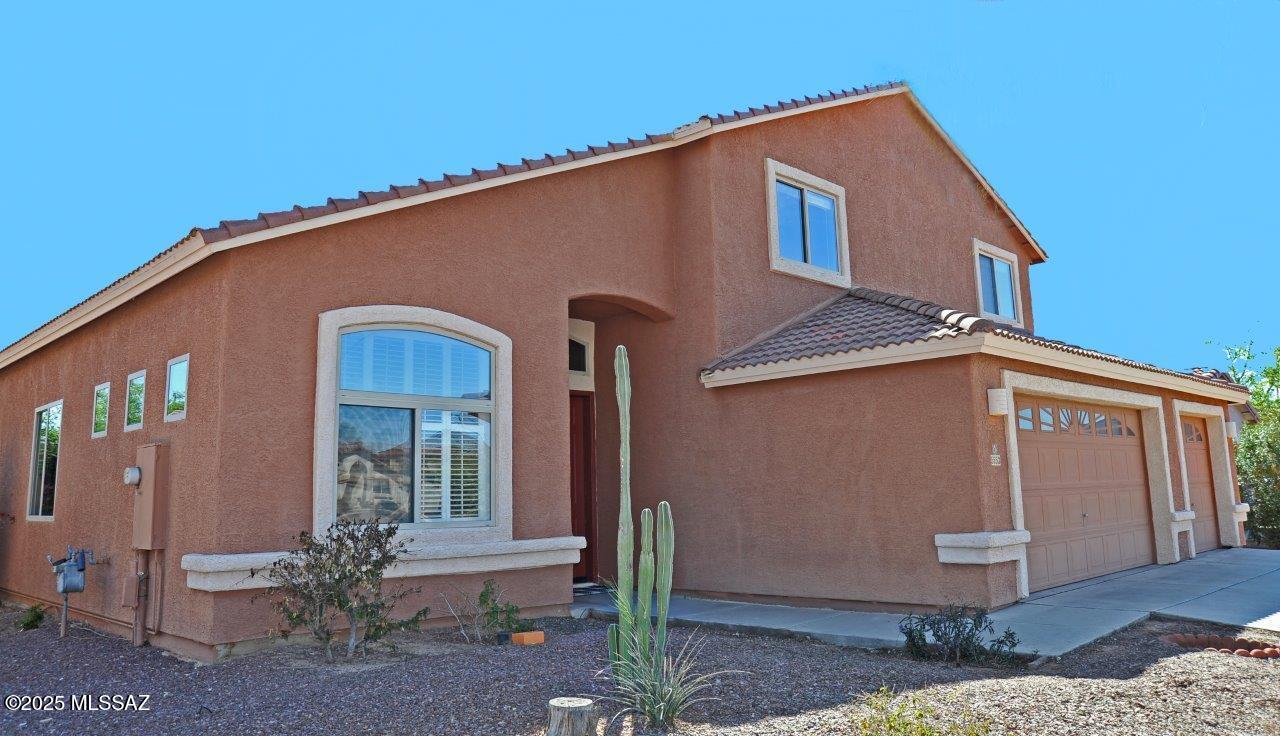 5553 W Carriage Drive