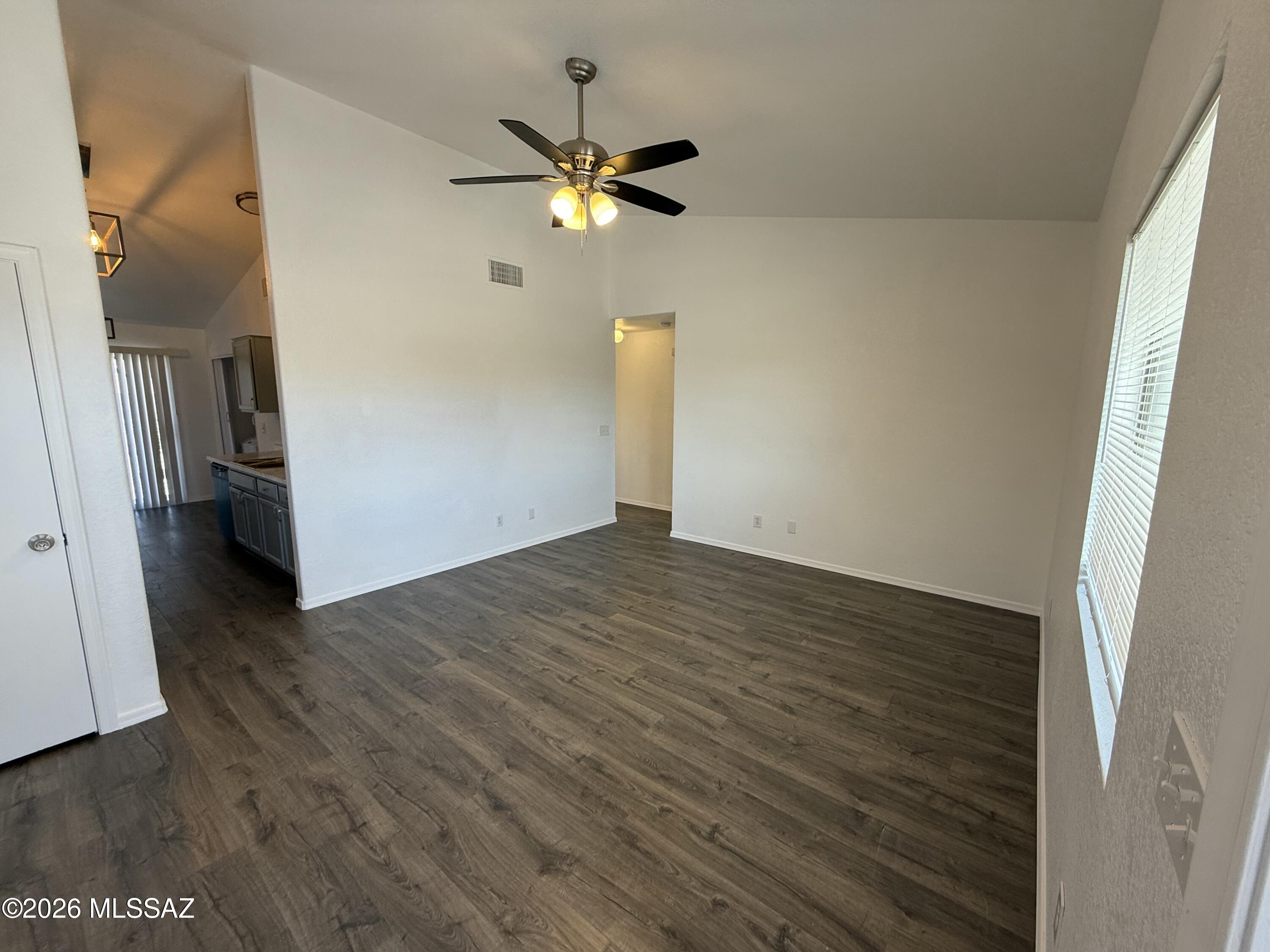 10391 E Rose Hill Street