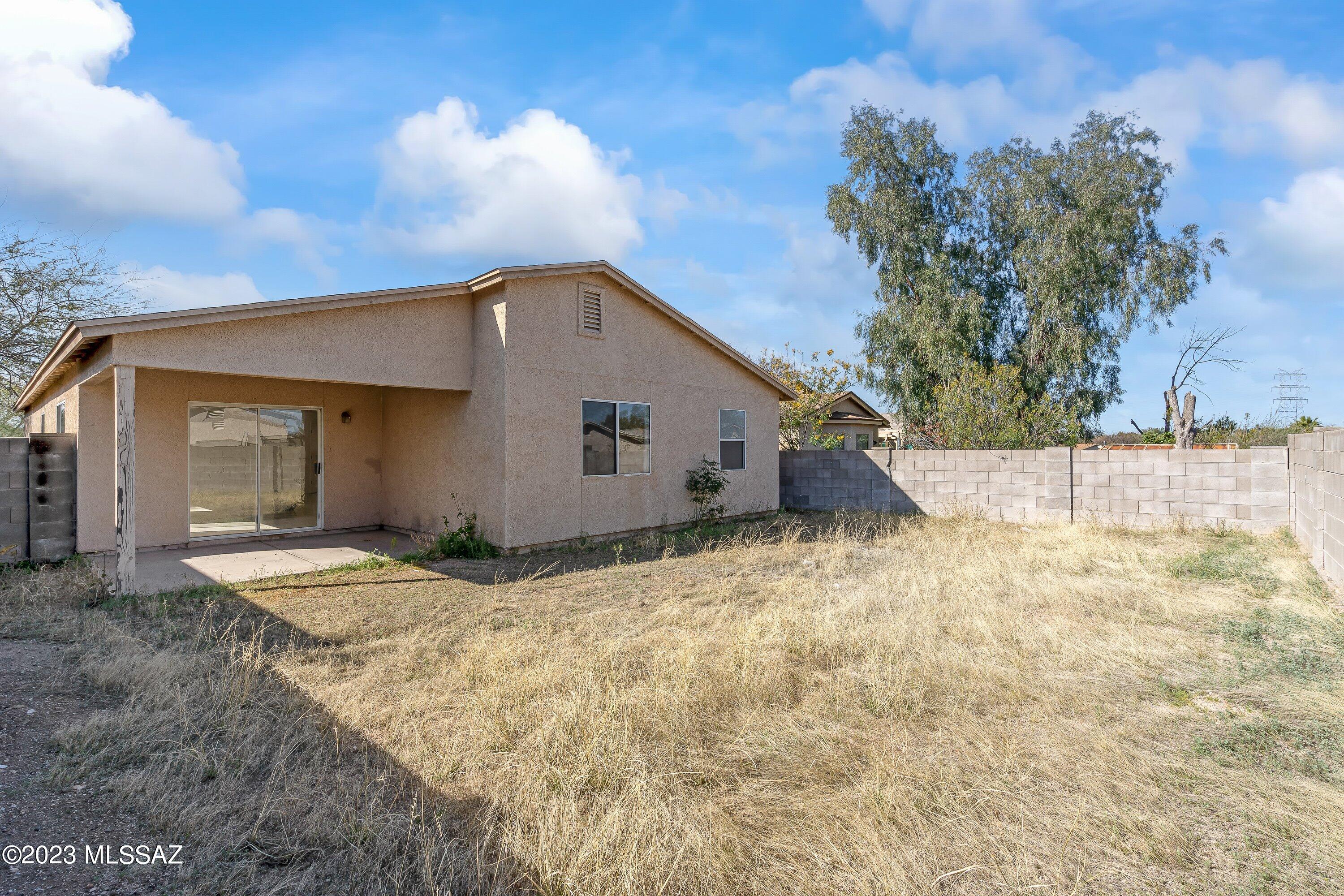 Rancho Reyes (1-191) - Residential Lease