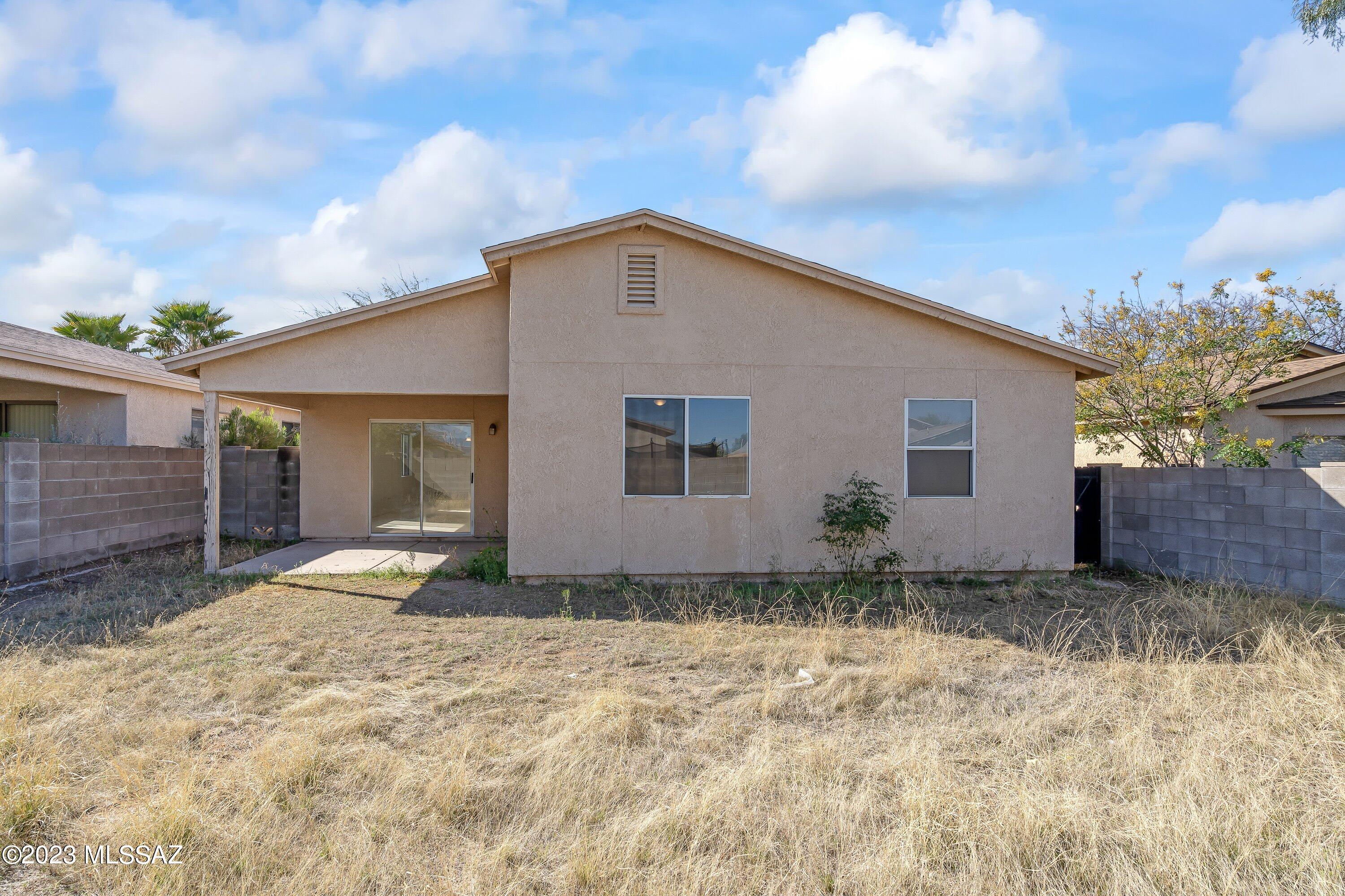 Rancho Reyes (1-191) - Residential Lease