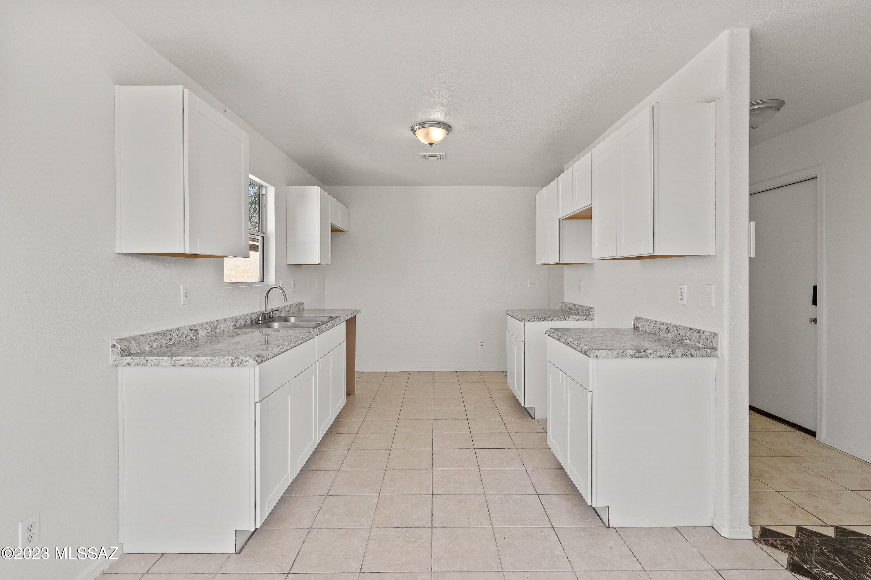 Rancho Reyes (1-191) - Residential Lease