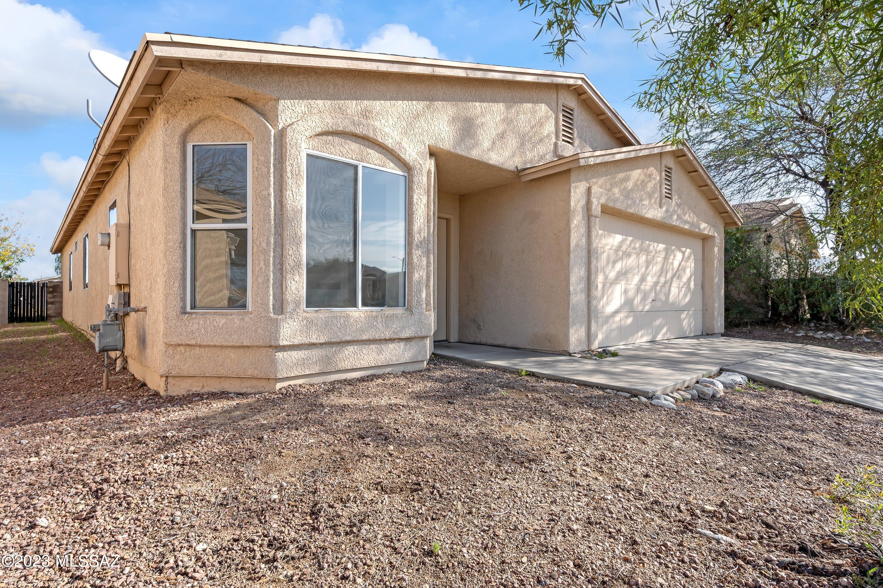 Rancho Reyes (1-191) - Residential Lease