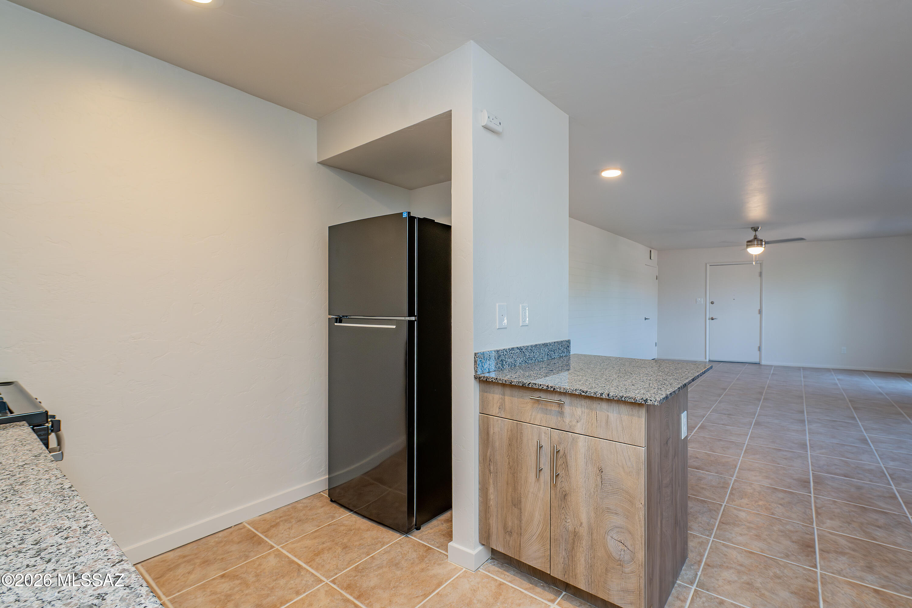 Royal Alvernon Condos. - Residential