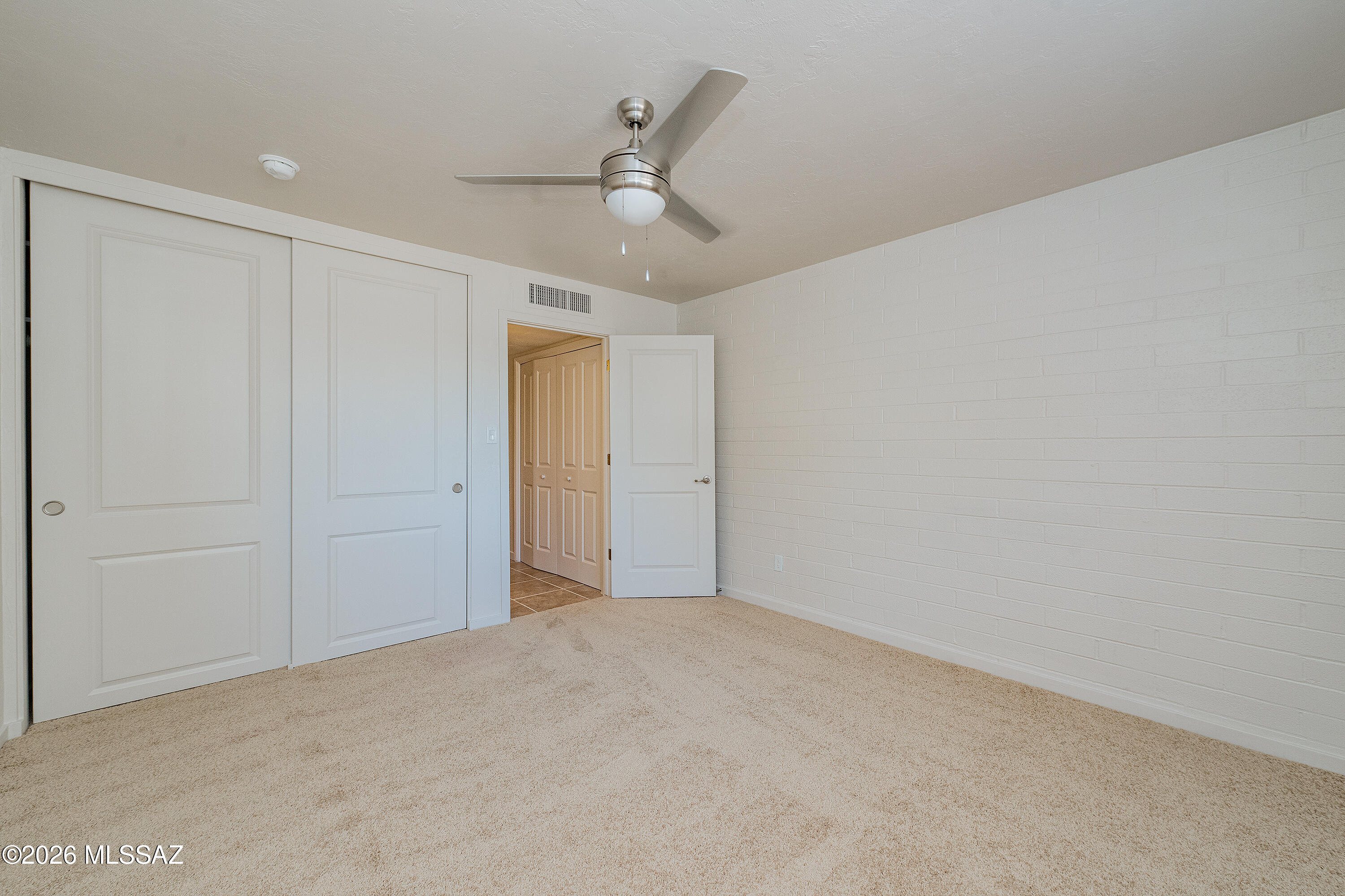 Royal Alvernon Condos. - Residential