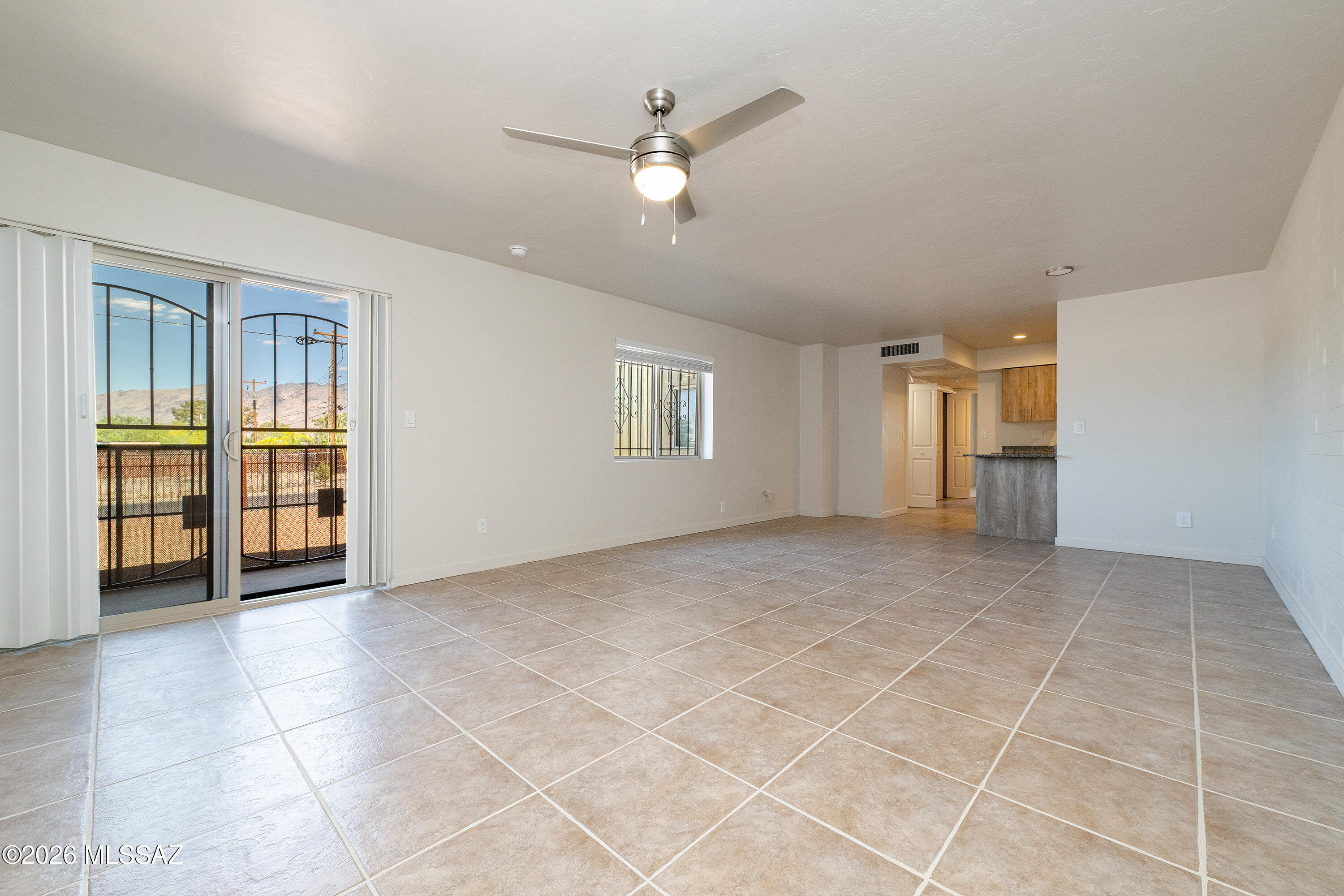 Royal Alvernon Condos. - Residential