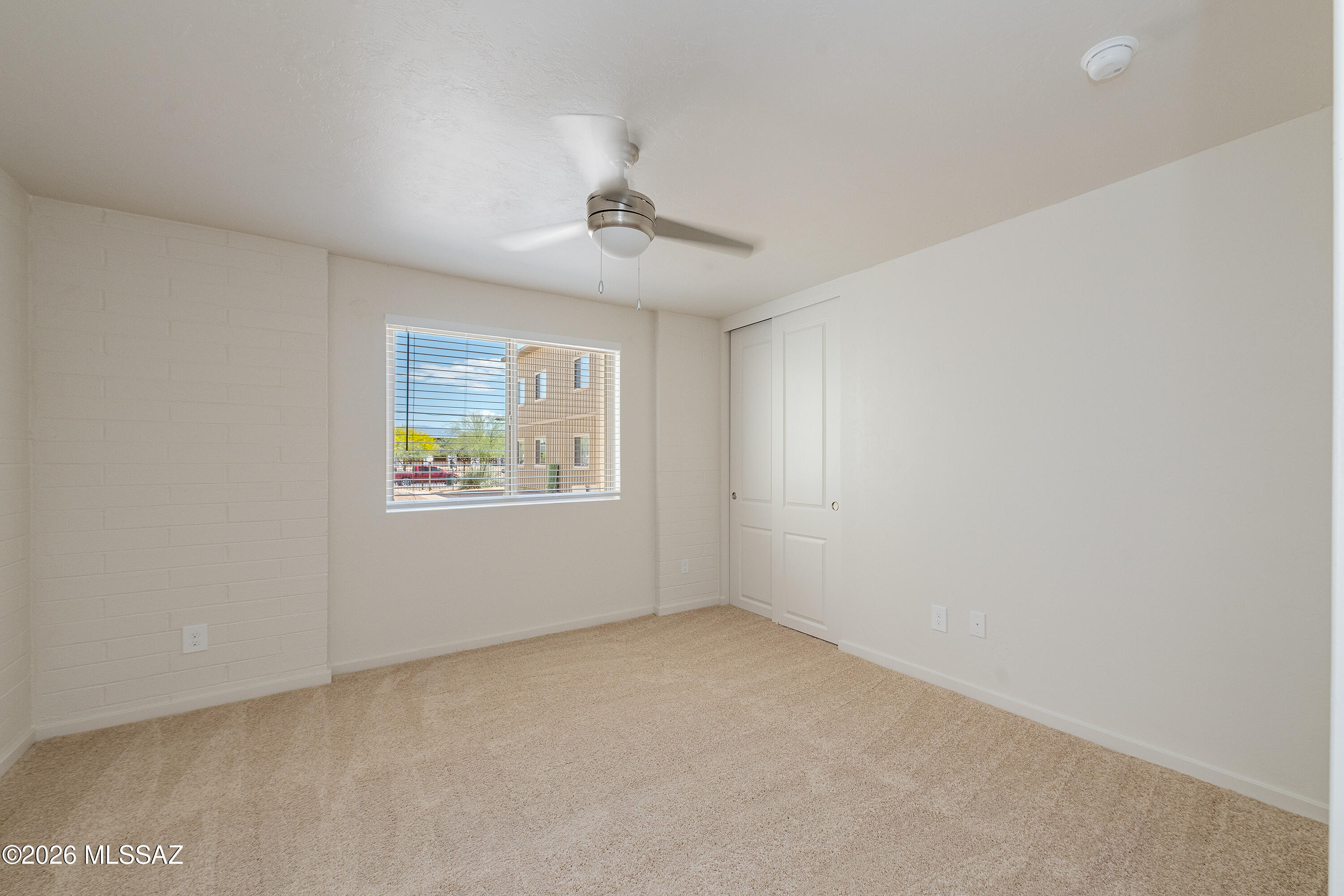 Royal Alvernon Condos. - Residential