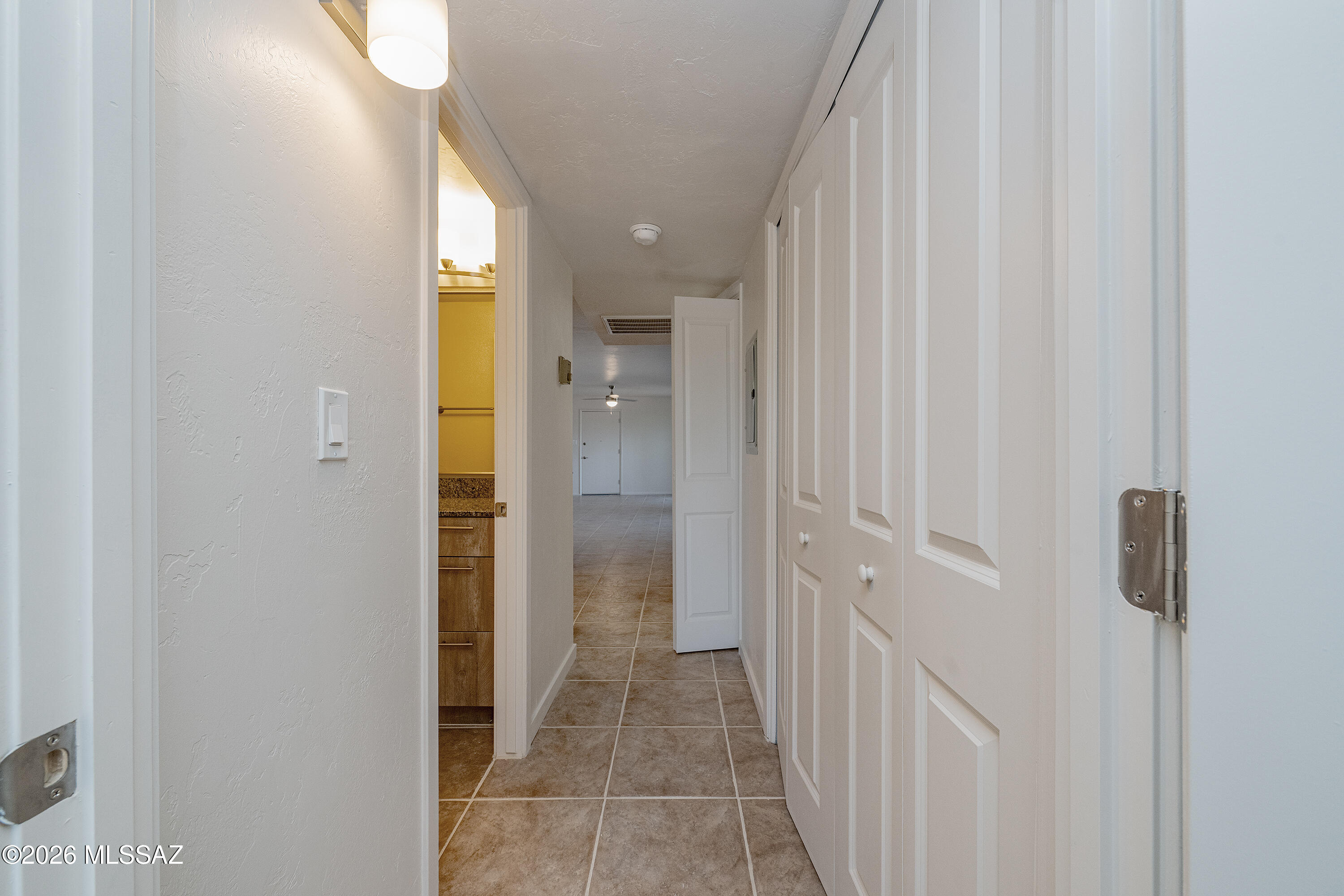 Royal Alvernon Condos. - Residential