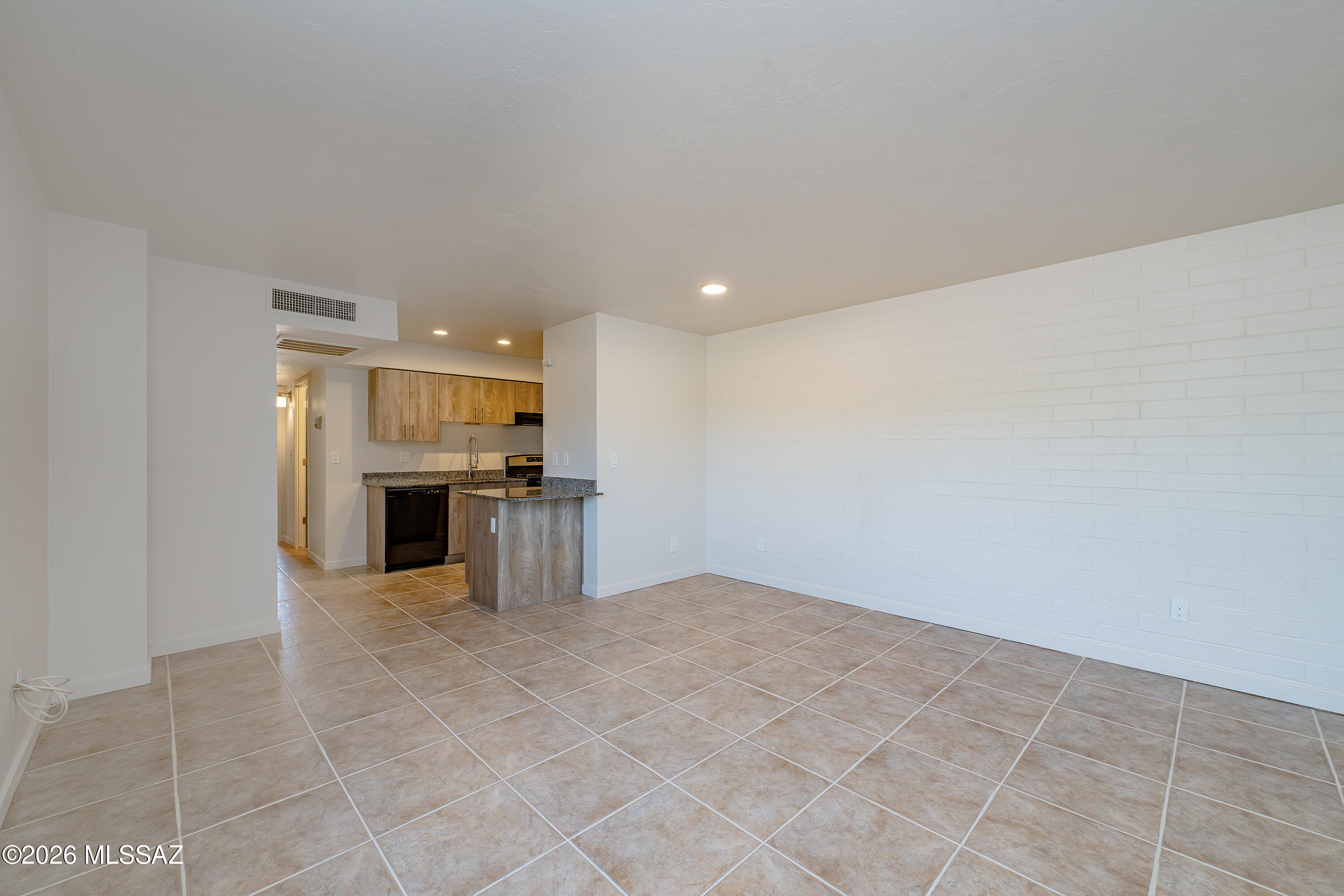 Royal Alvernon Condos. - Residential