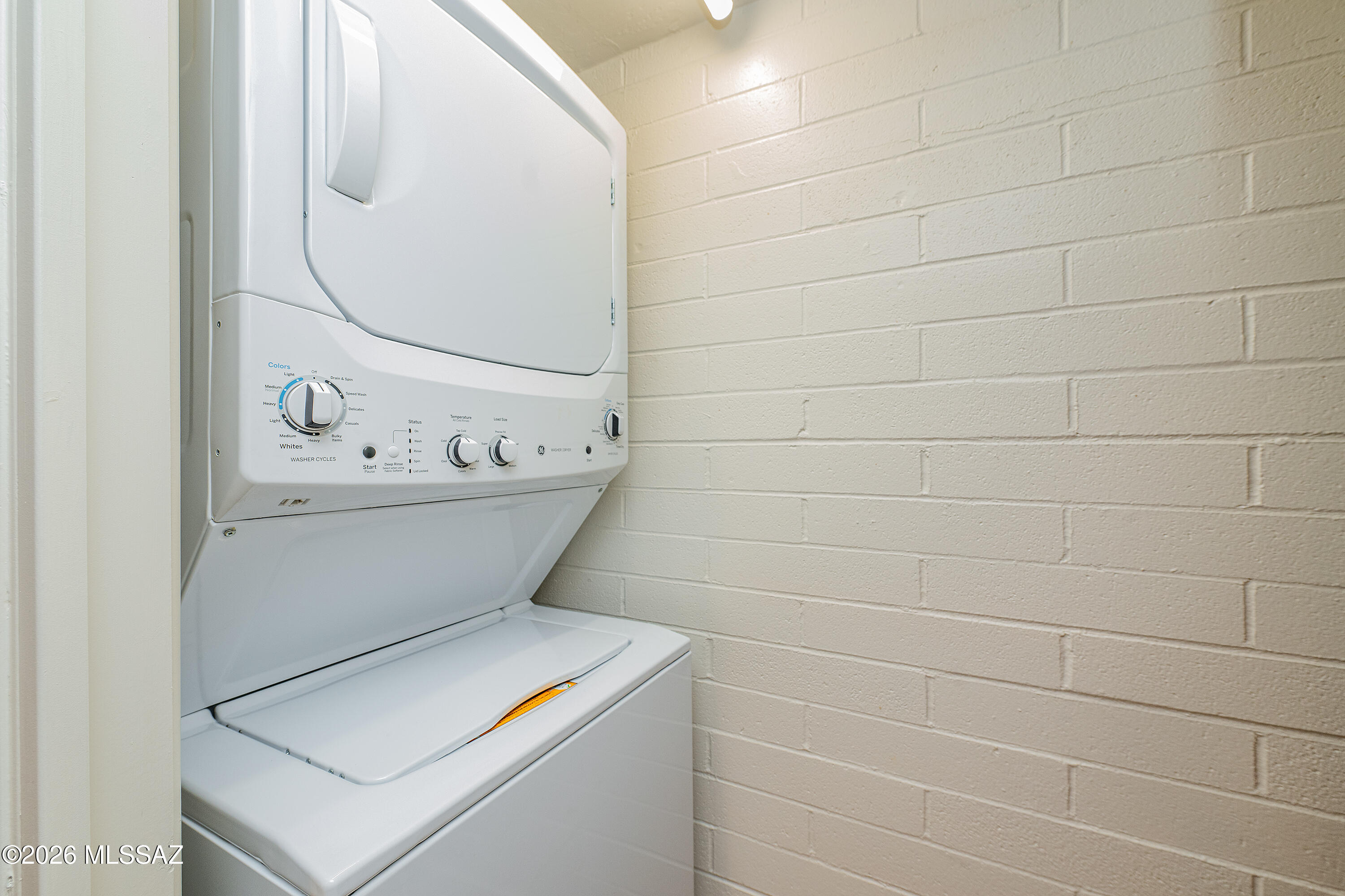 Royal Alvernon Condos. - Residential