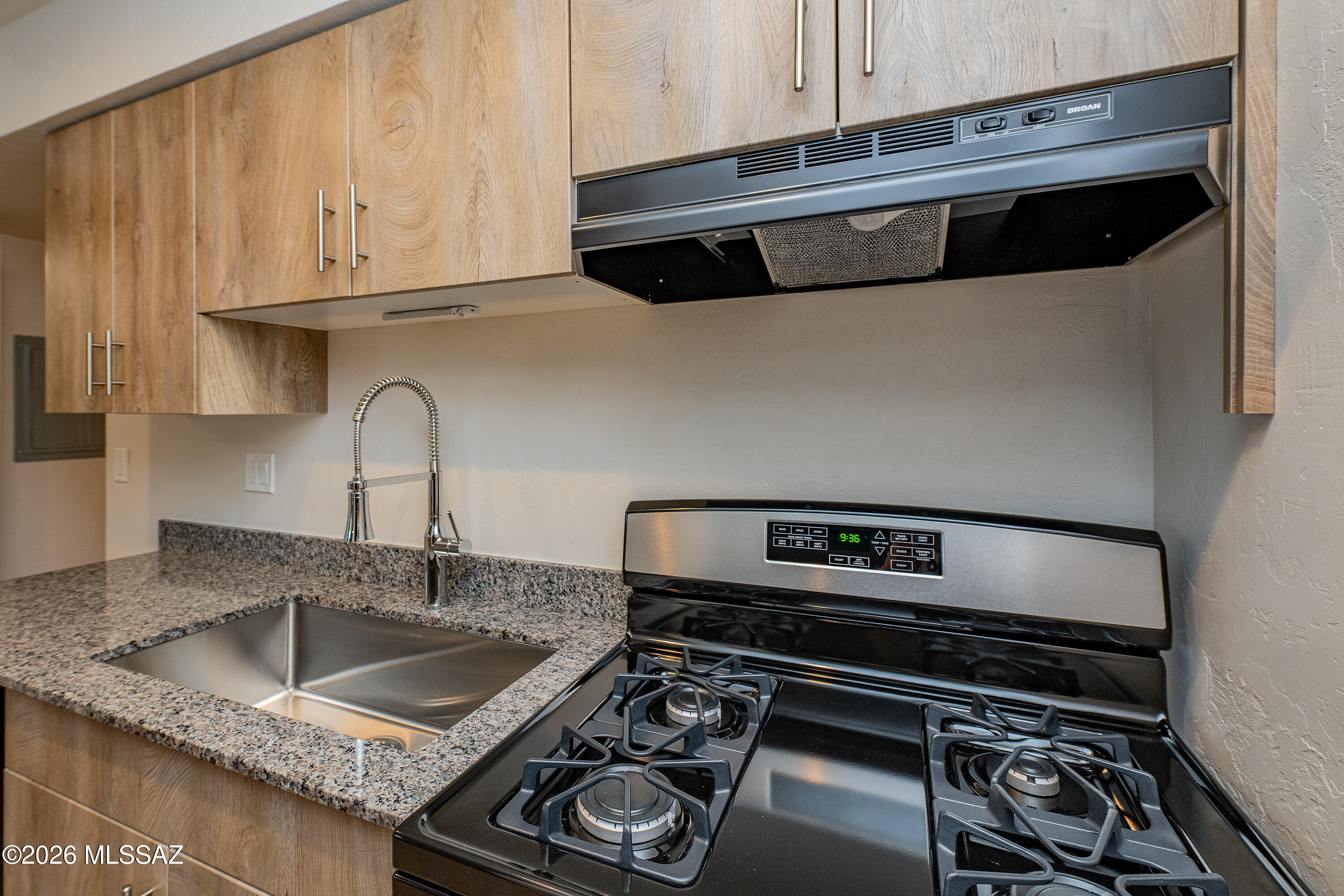 Royal Alvernon Condos. - Residential