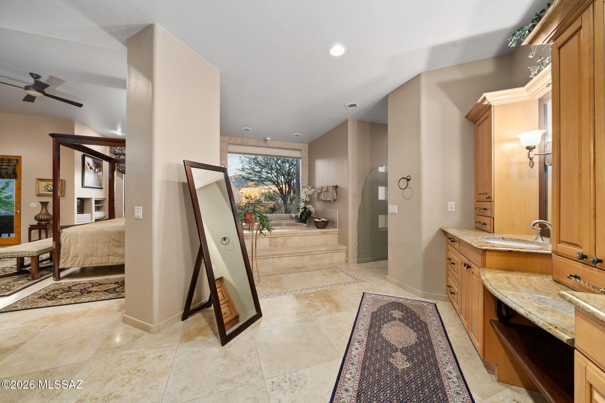 7573 E Crested Saguaro Place