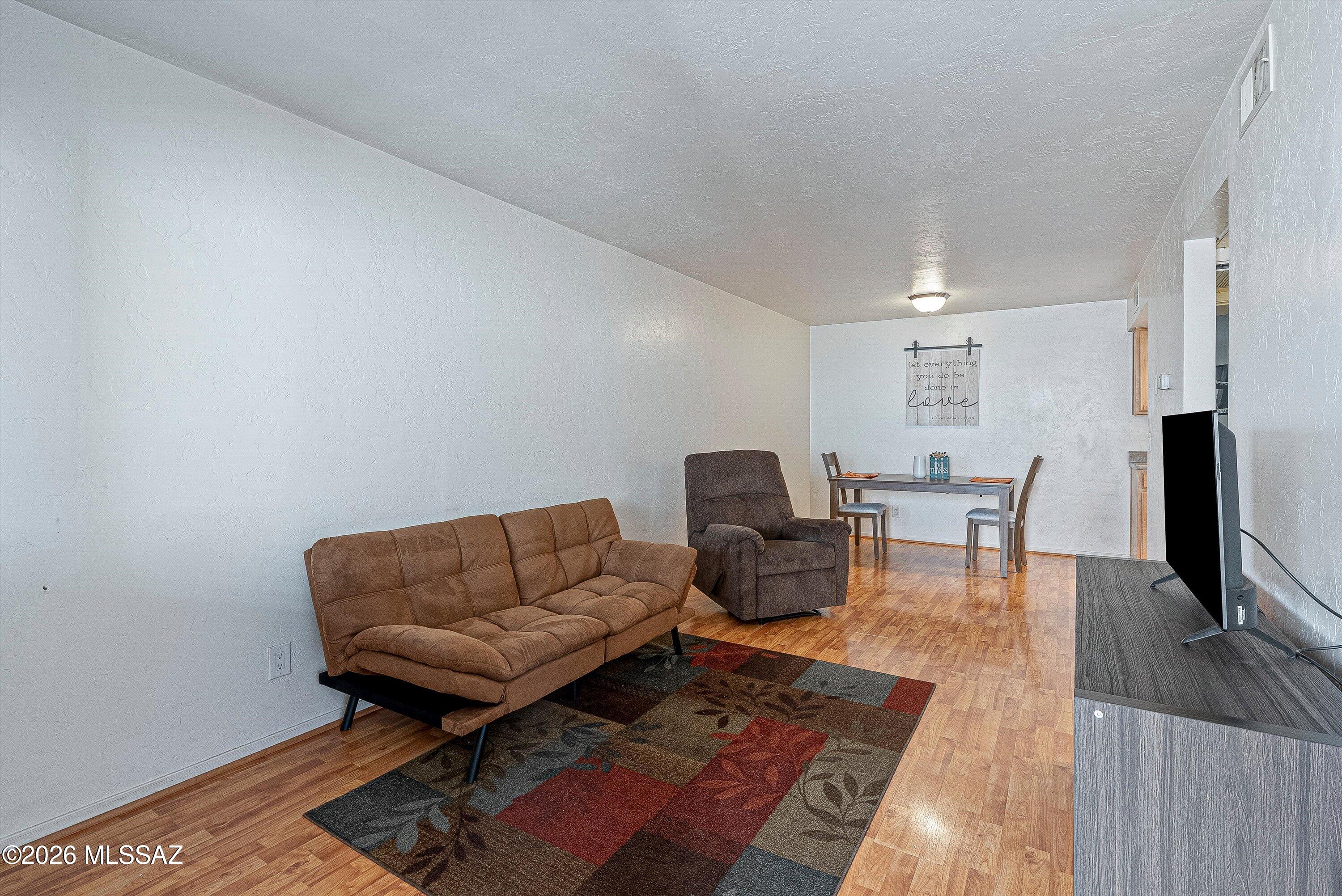 455 W Kelso Street APT 225