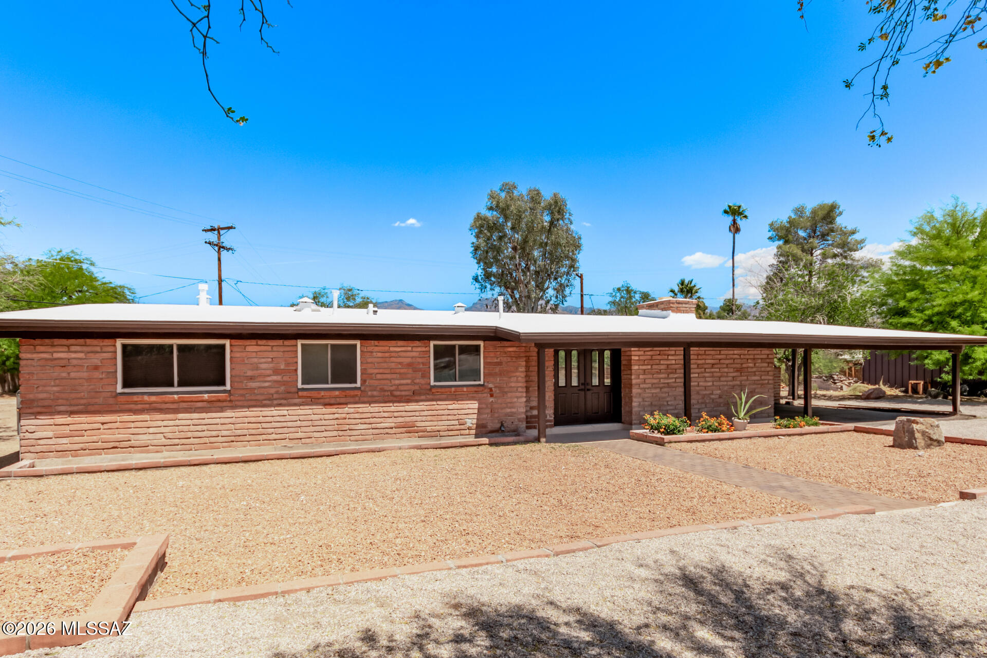 2509 N Indian Ridge Drive