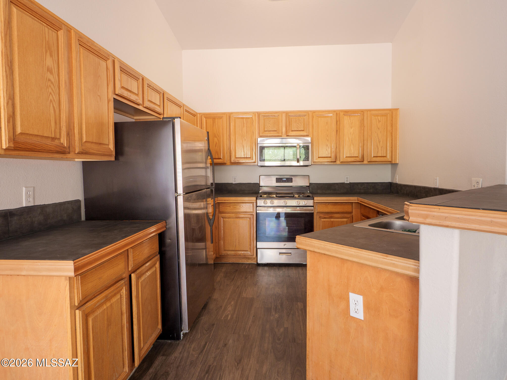 Vista Del Oro Estates (1-137) - Residential Lease