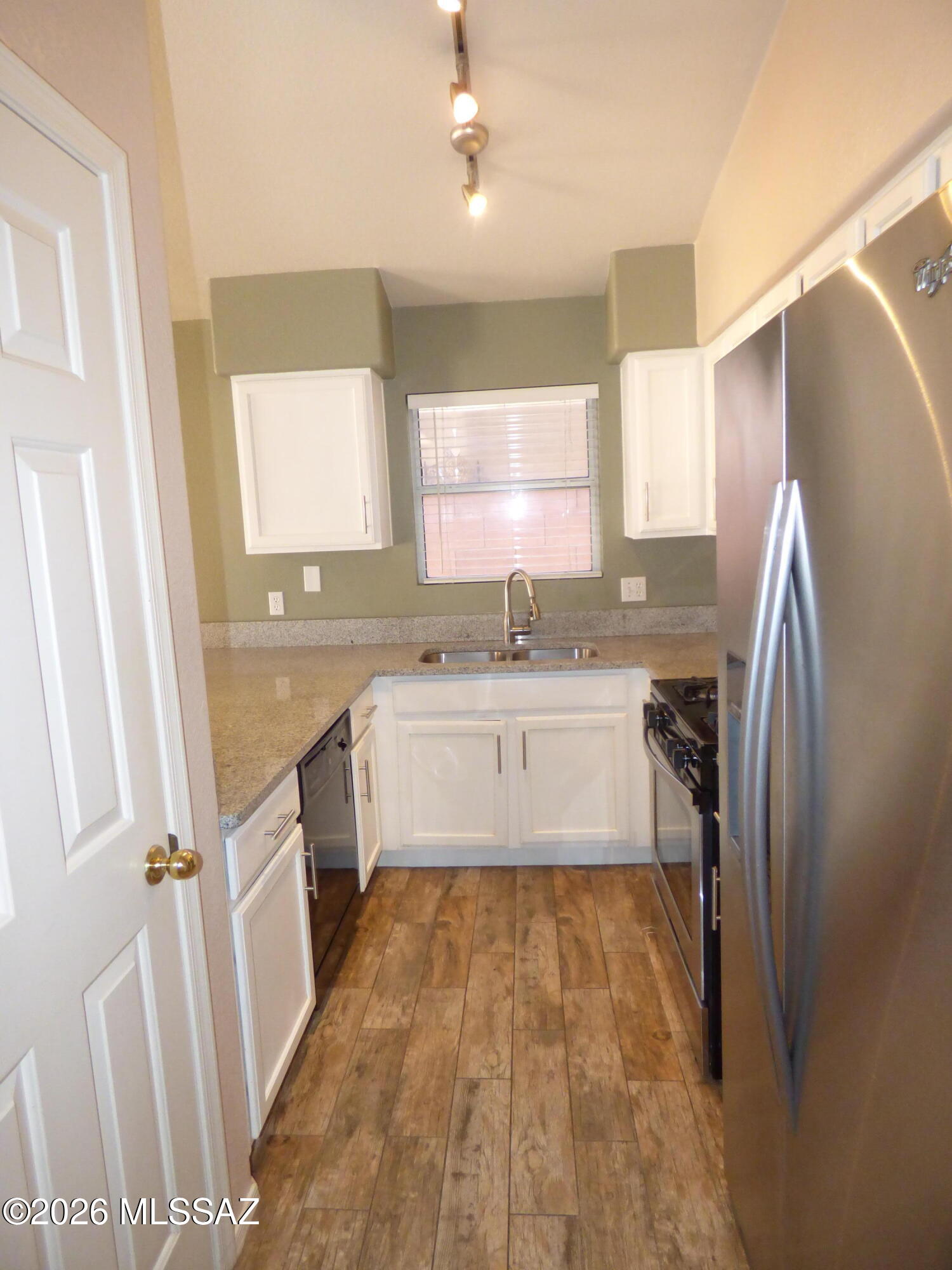 The Villages At Dove Mountain (114-234) - Residential Lease