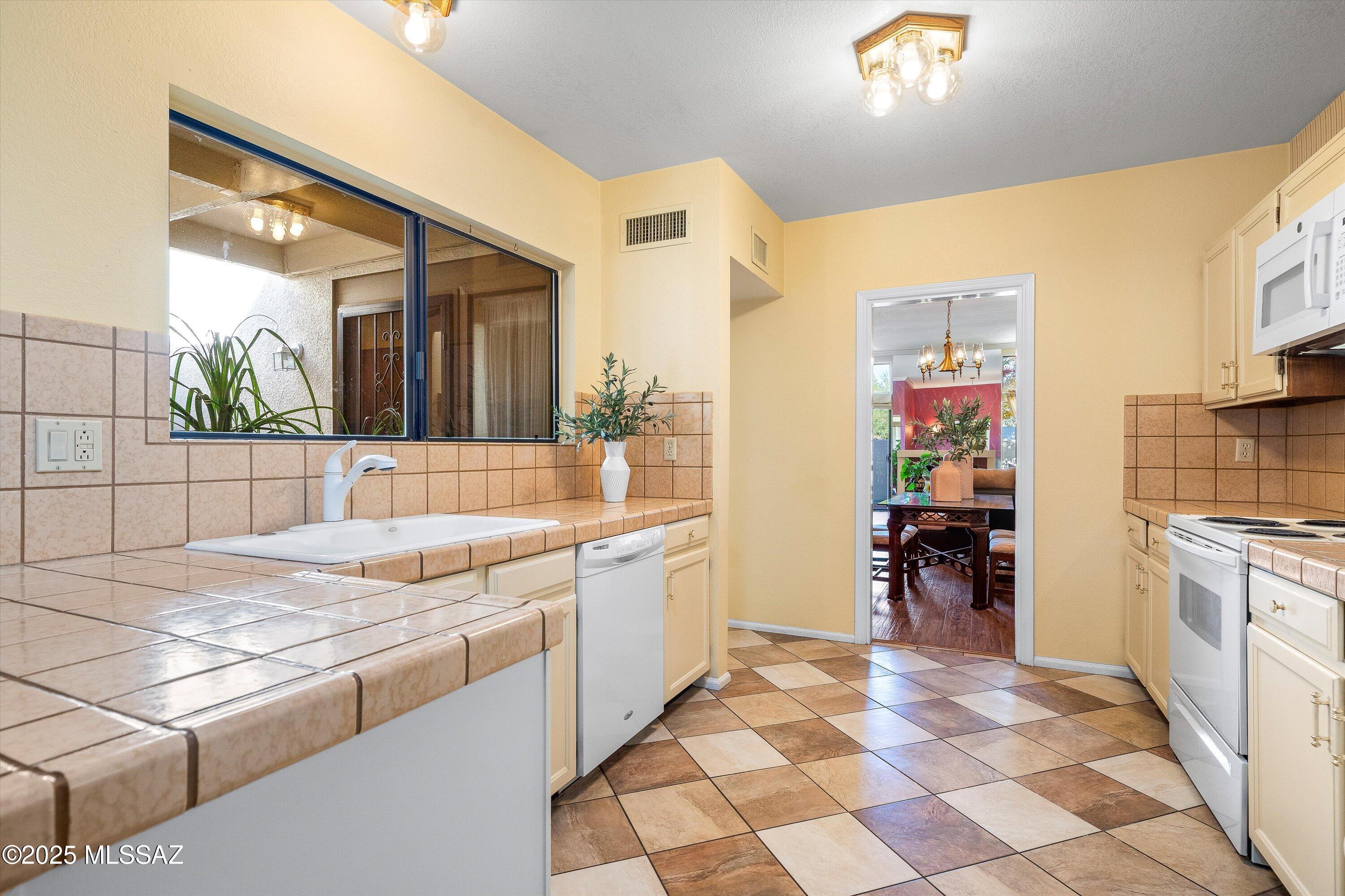 Dorado Cc Est - Residential