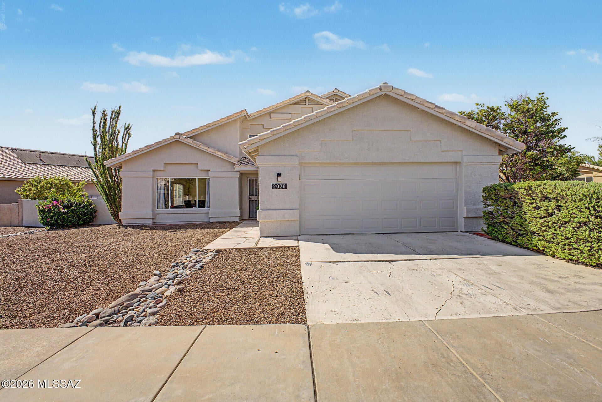 2026 W Three Oaks Drive