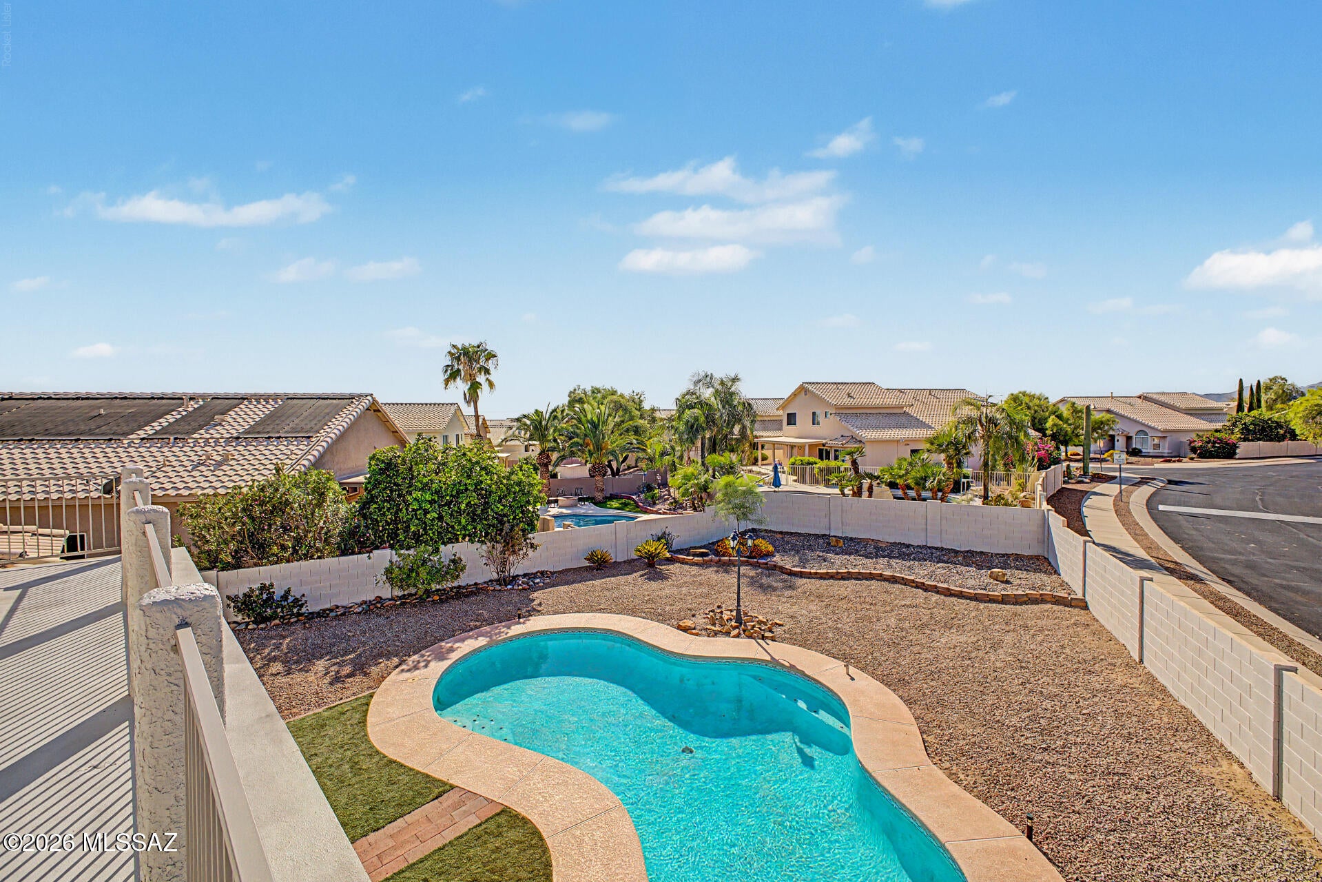 2026 W Three Oaks Drive