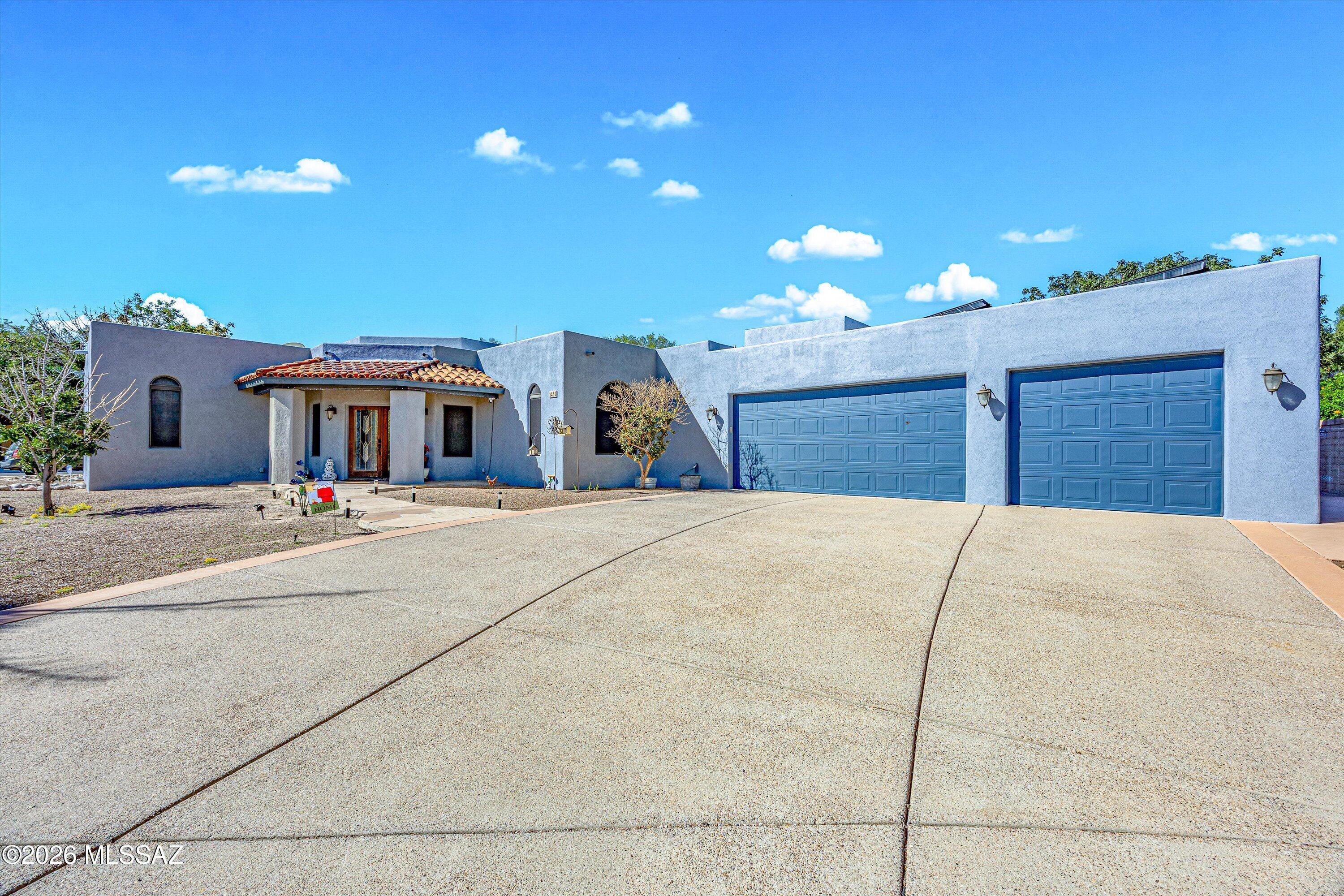 1432 W Calle Del Mito