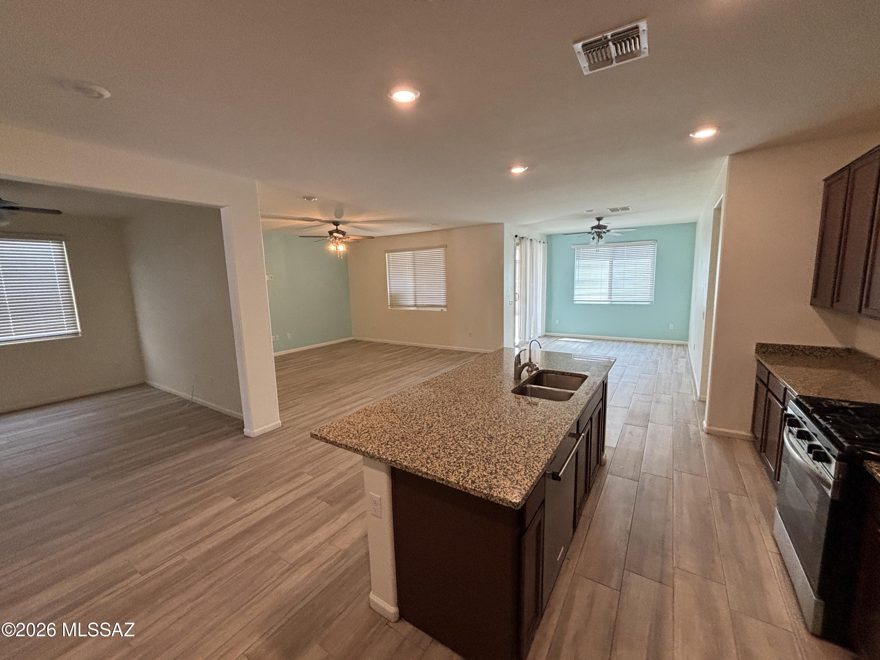 La Estancia De Tucson (1-330) - Residential Lease