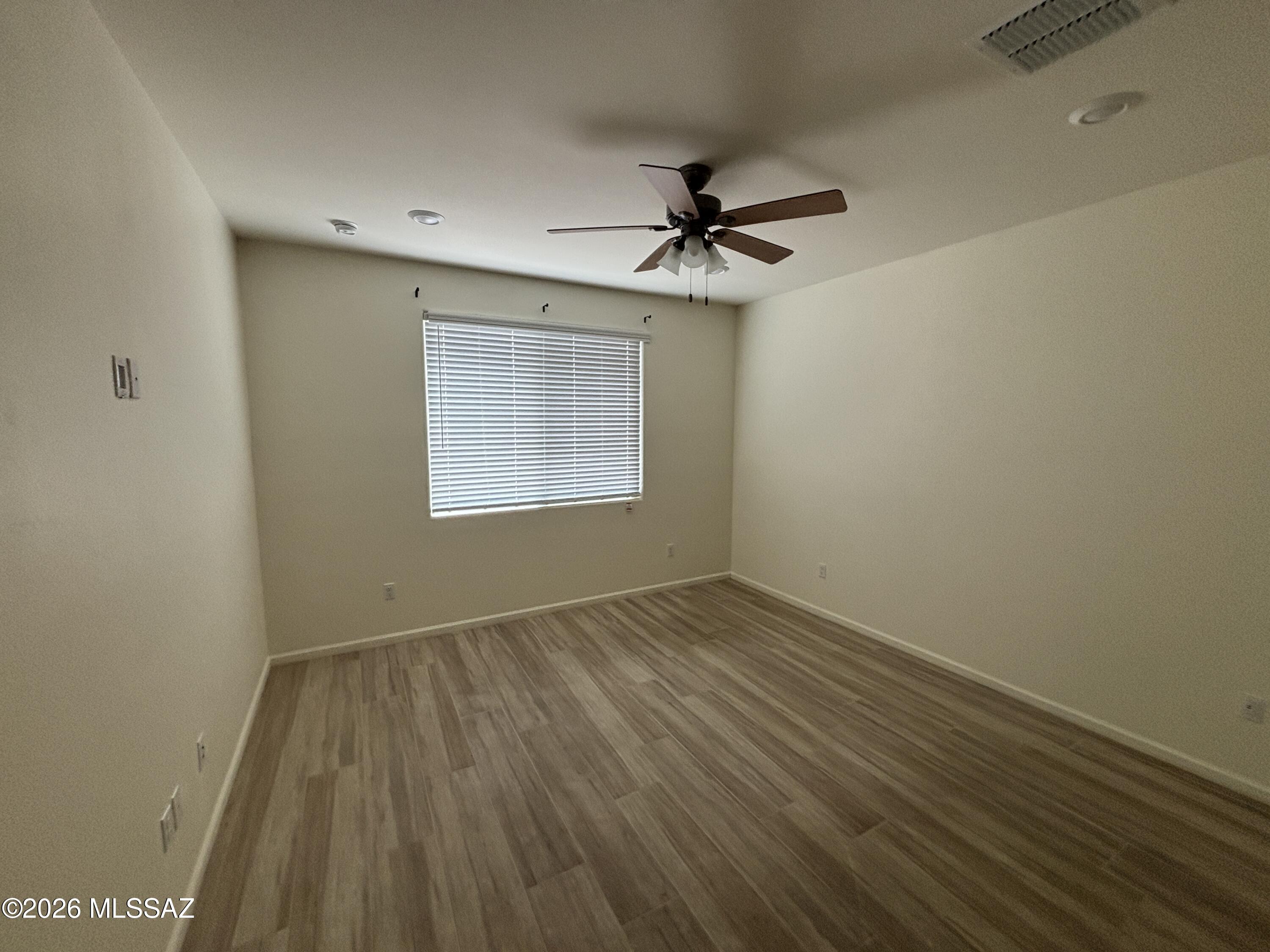 La Estancia De Tucson (1-330) - Residential Lease