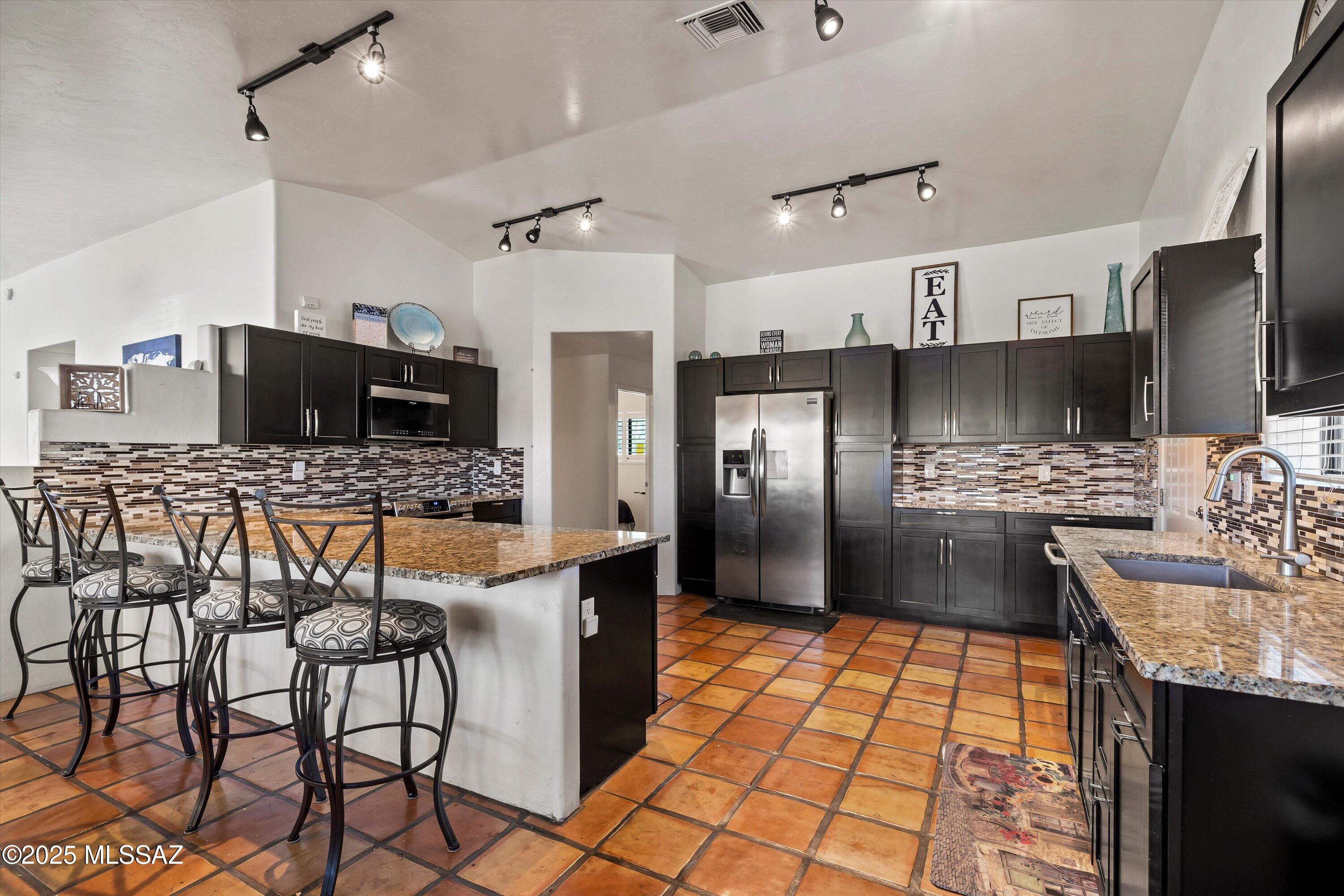 2223 N Forgeus Avenue