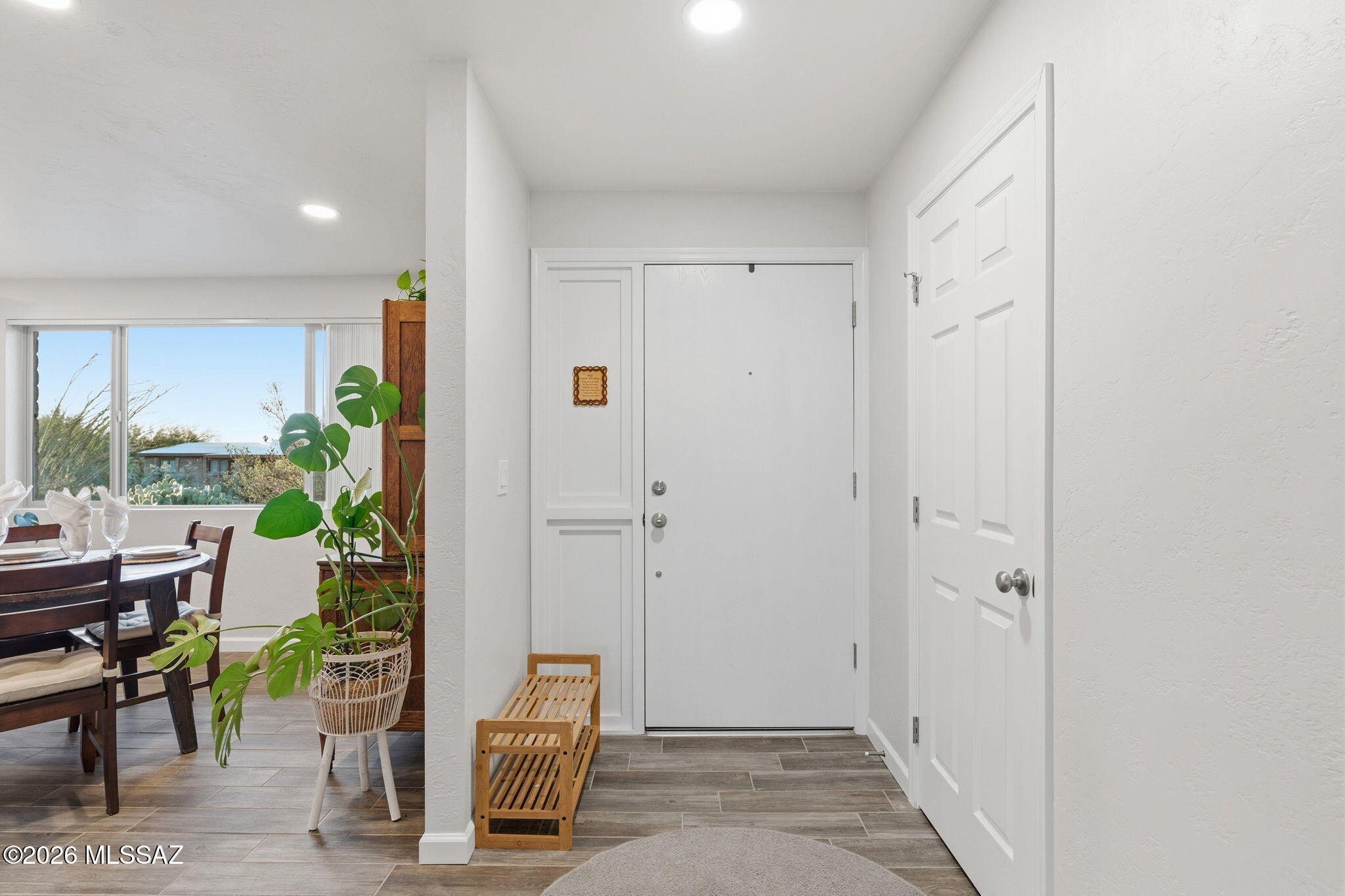 1511 W Liddell Drive