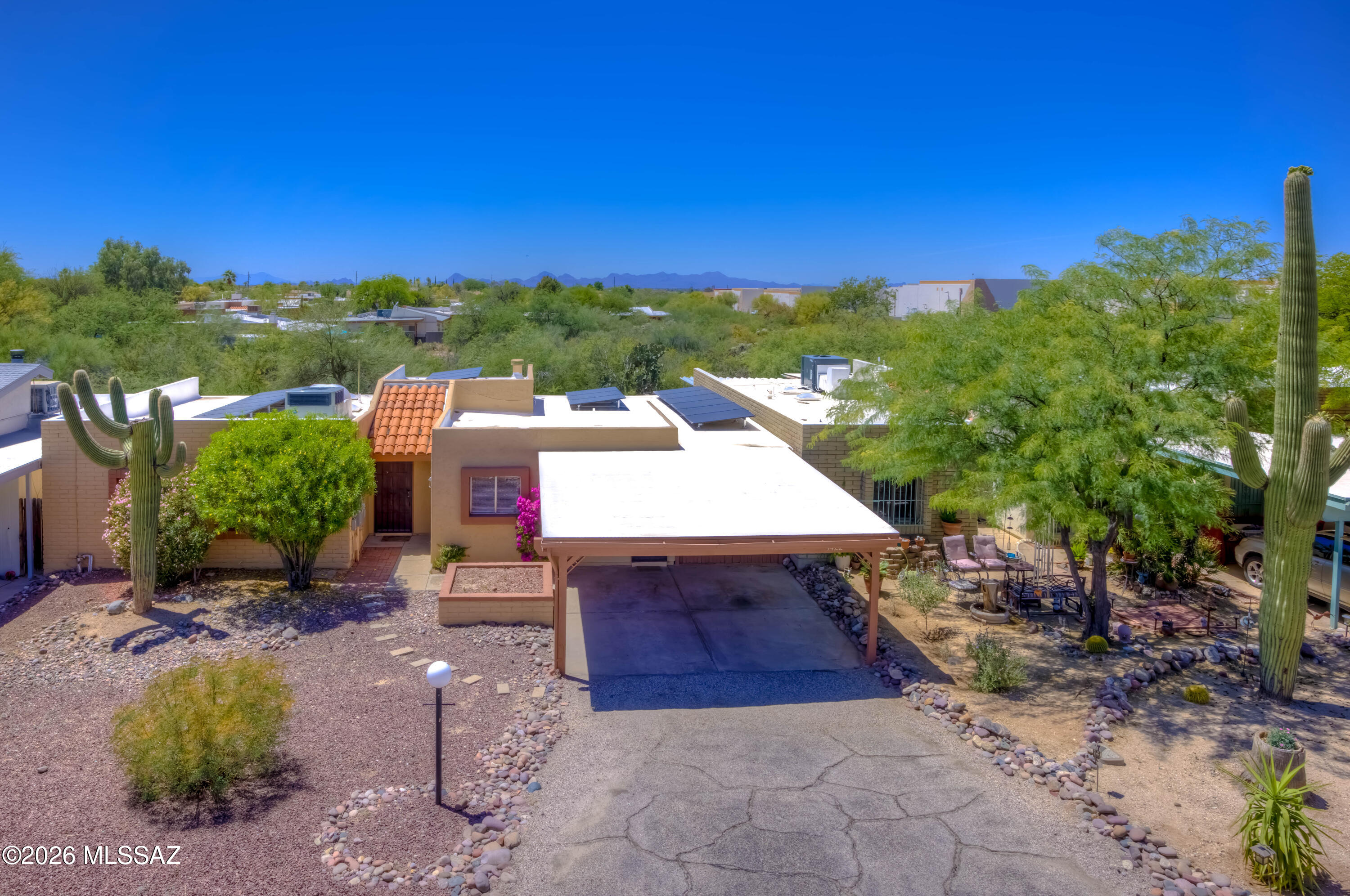 1422 S Moonflower Lane
