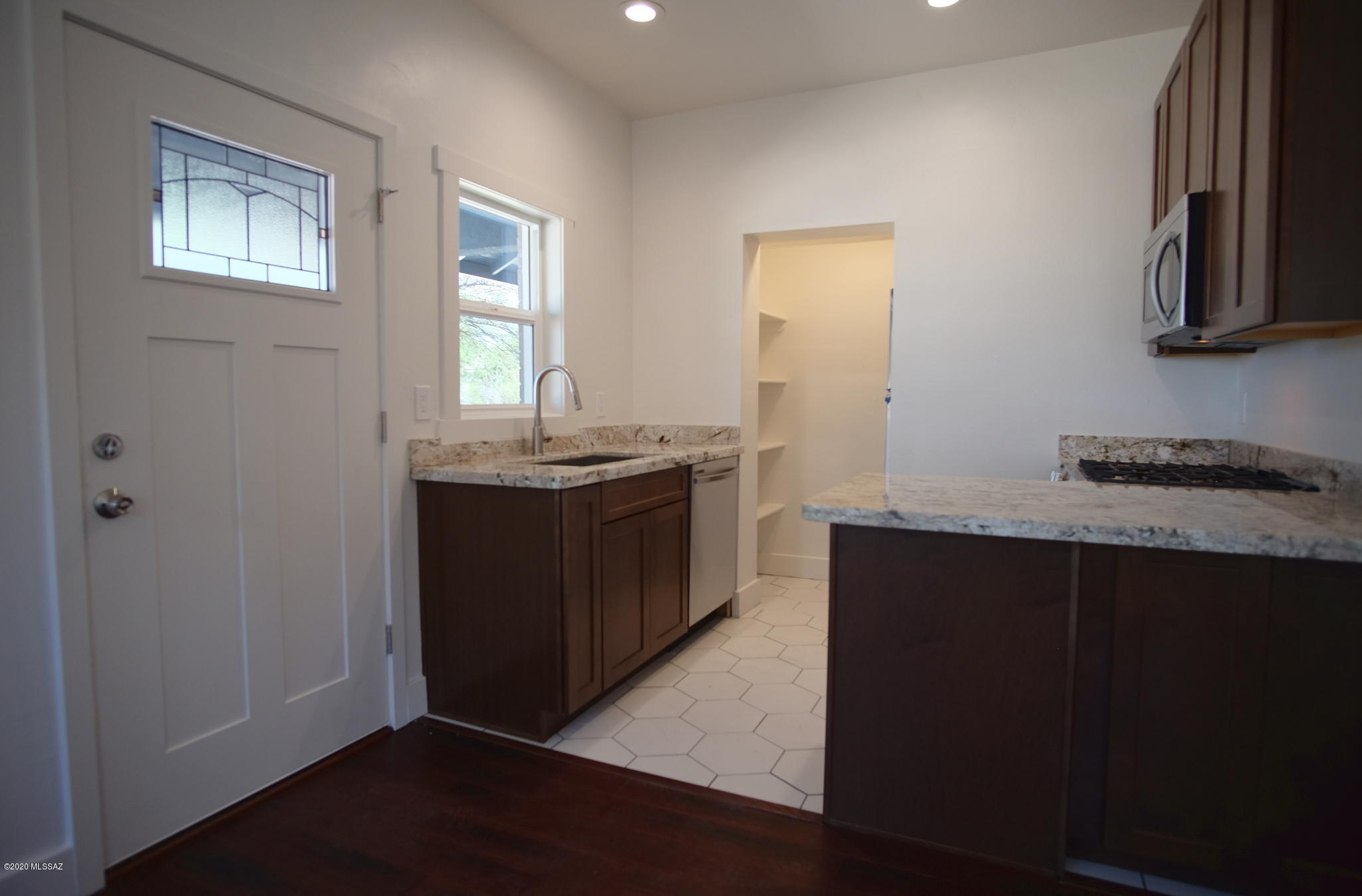Cottonwood Manor Resub - Residential Lease