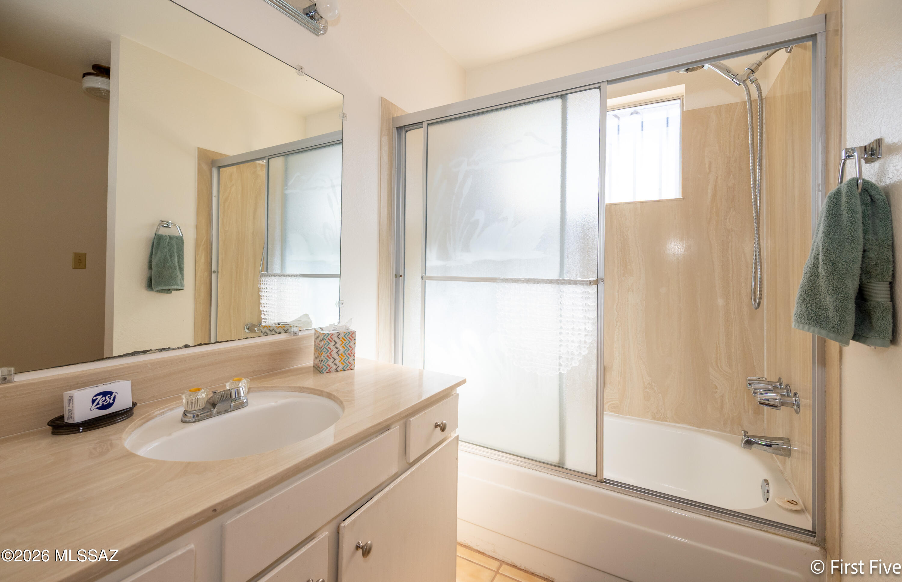 Pantano Townhomes (1-118) - Residential Lease