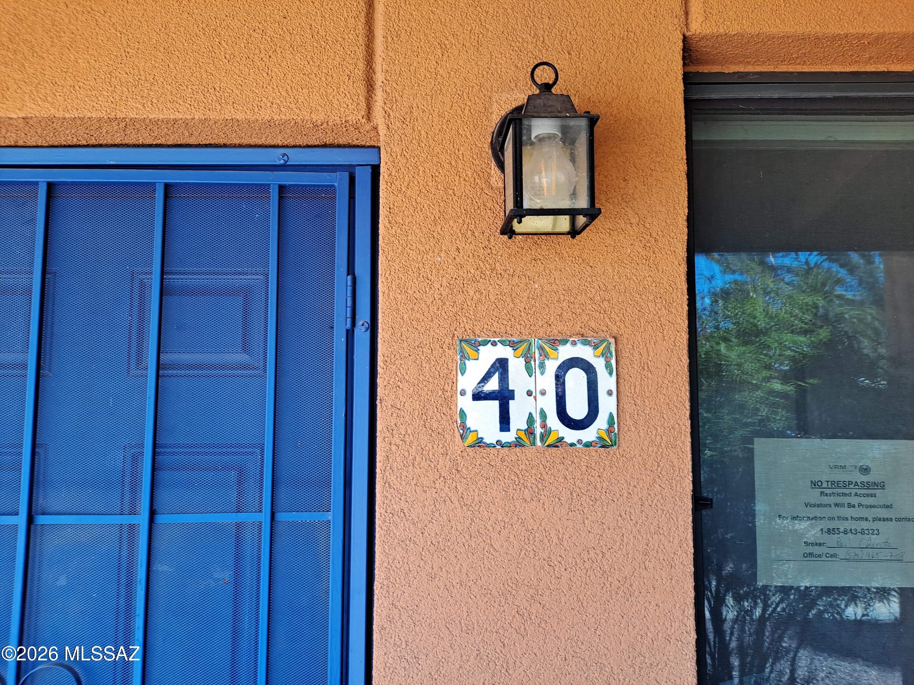 350 N Silverbell Road 40