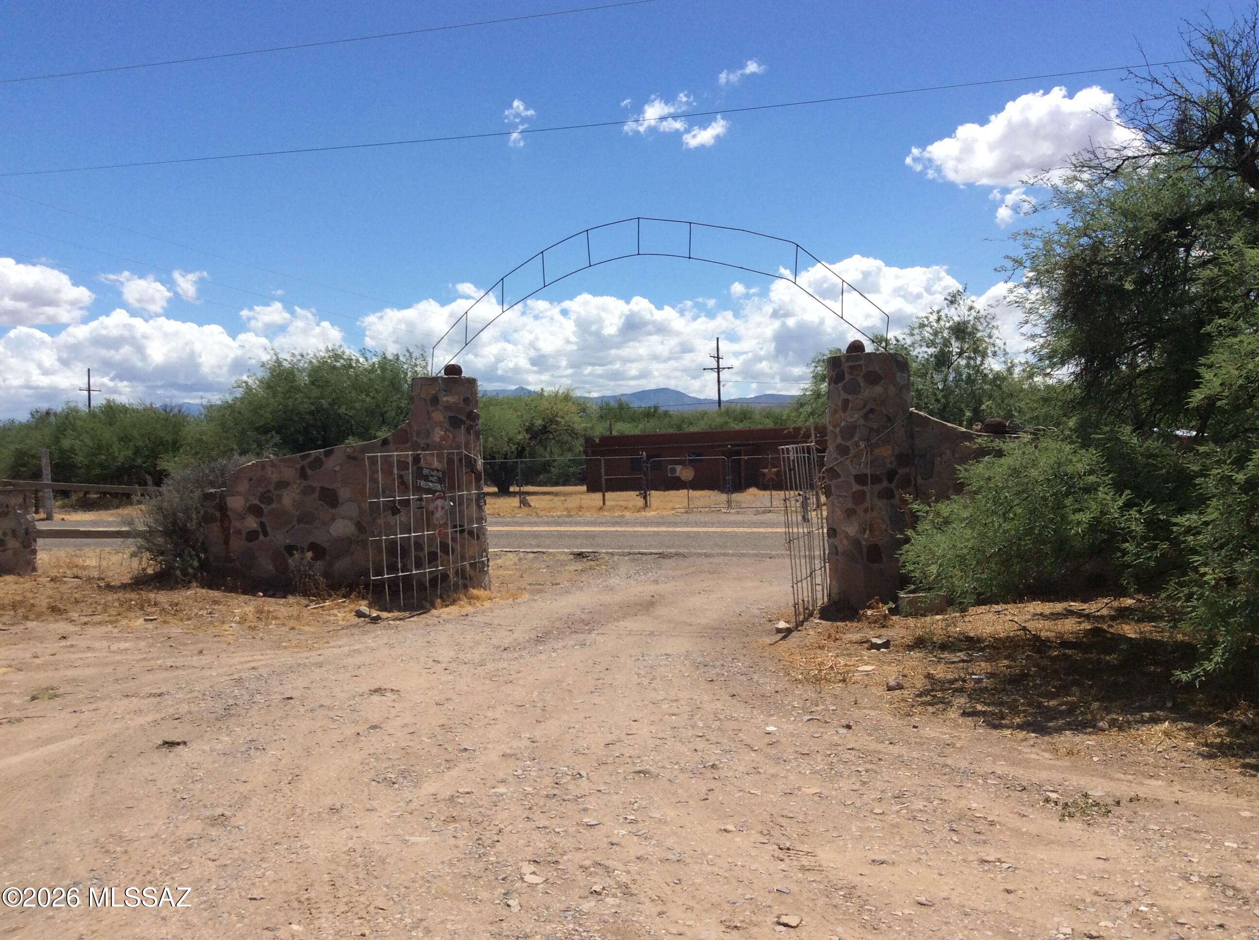 19945 S River Road