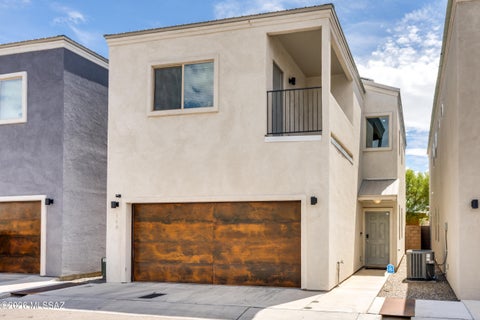 Photo of 168 E Stone Court, Tucson, AZ 85705 (MLS # 22624246)