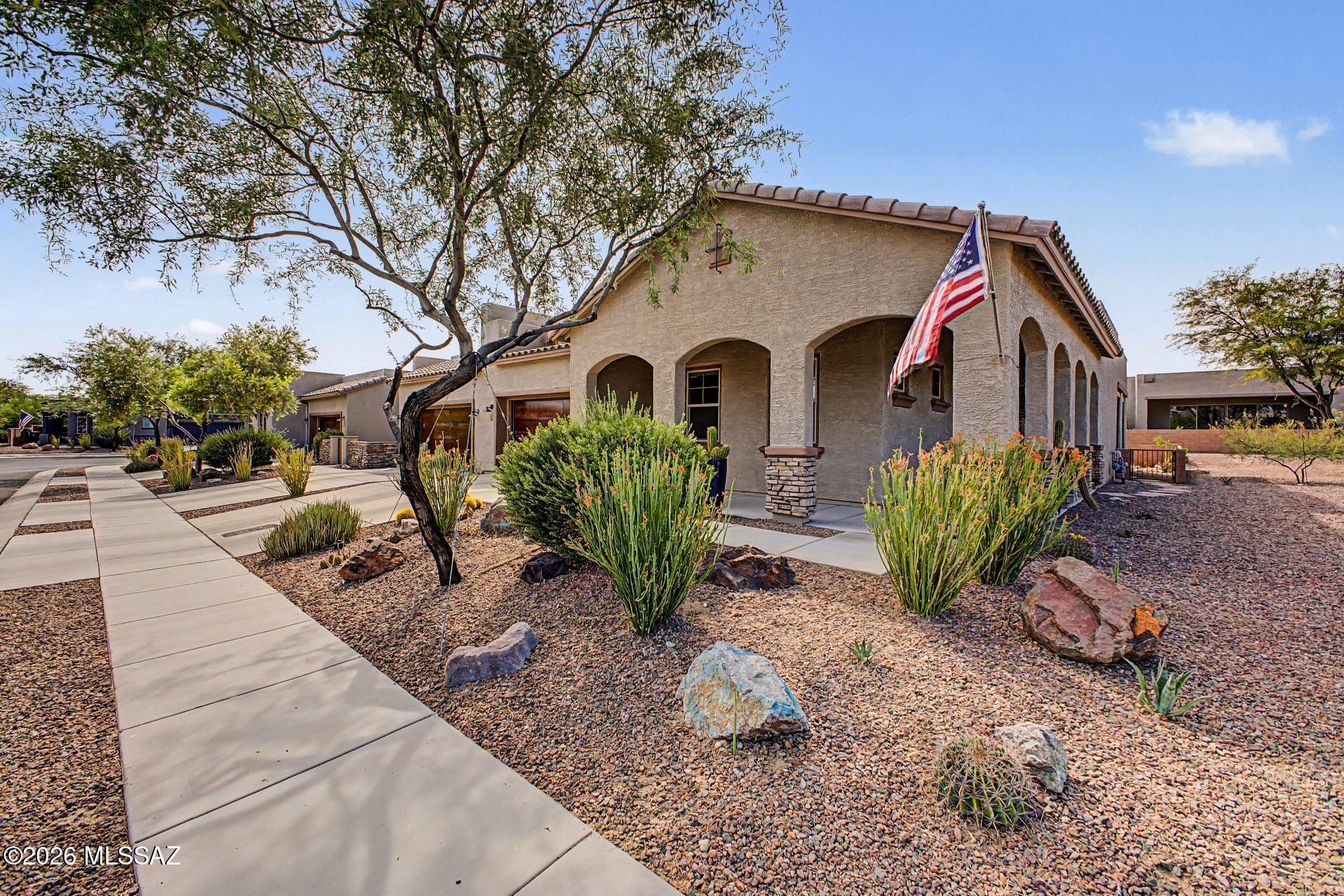 43 E Peralta Canyon Court