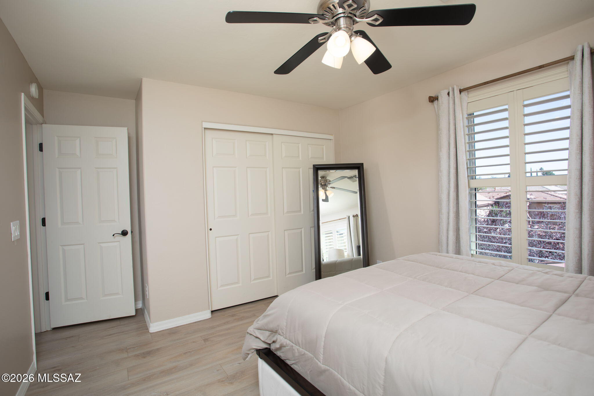 Black Horse (1-411) - Residential