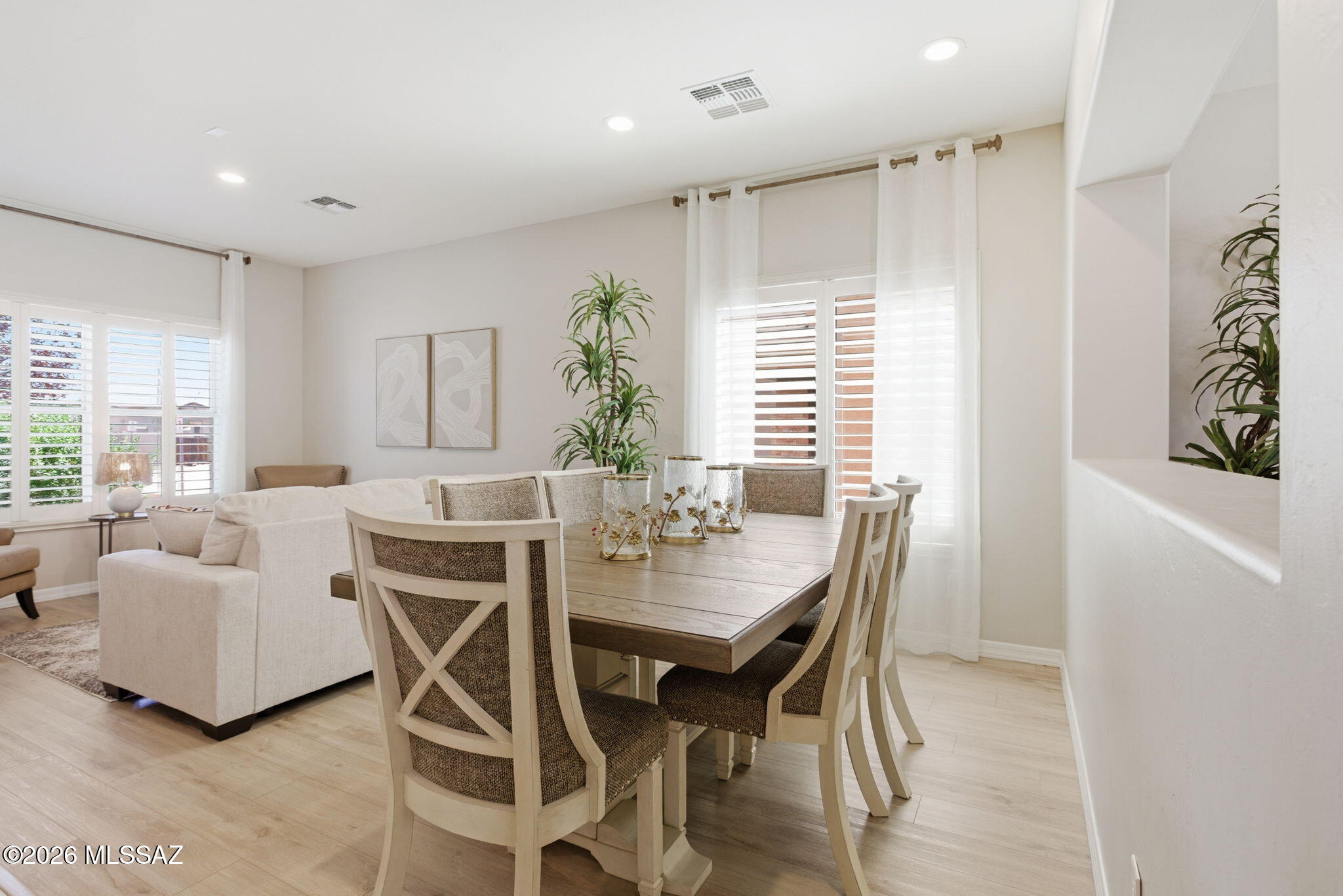 Black Horse (1-411) - Residential