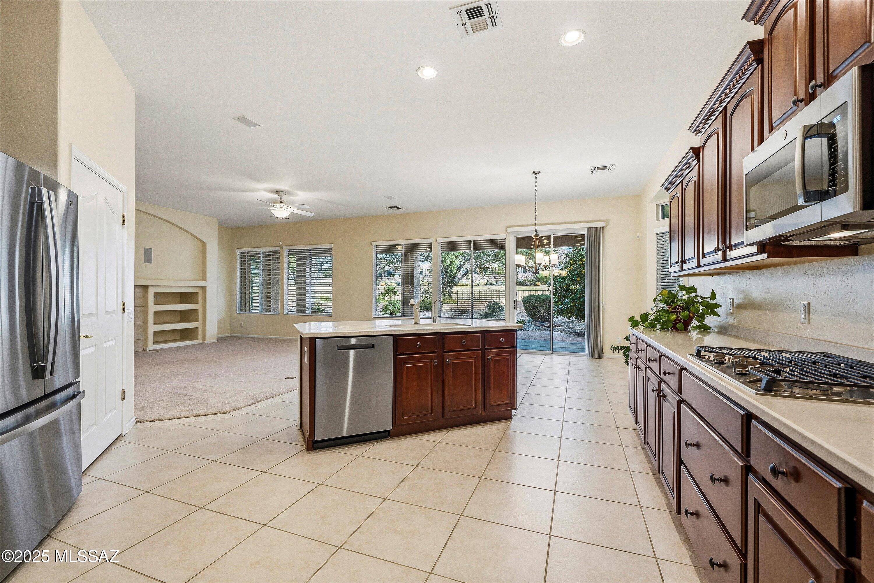 Heritage Highlands II at Dove Mountain (393-541) - Residential