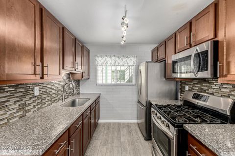 Photo of 1776 S Palo Verde Avenue #B-101, Tucson, AZ 85713 (MLS # 22607586)