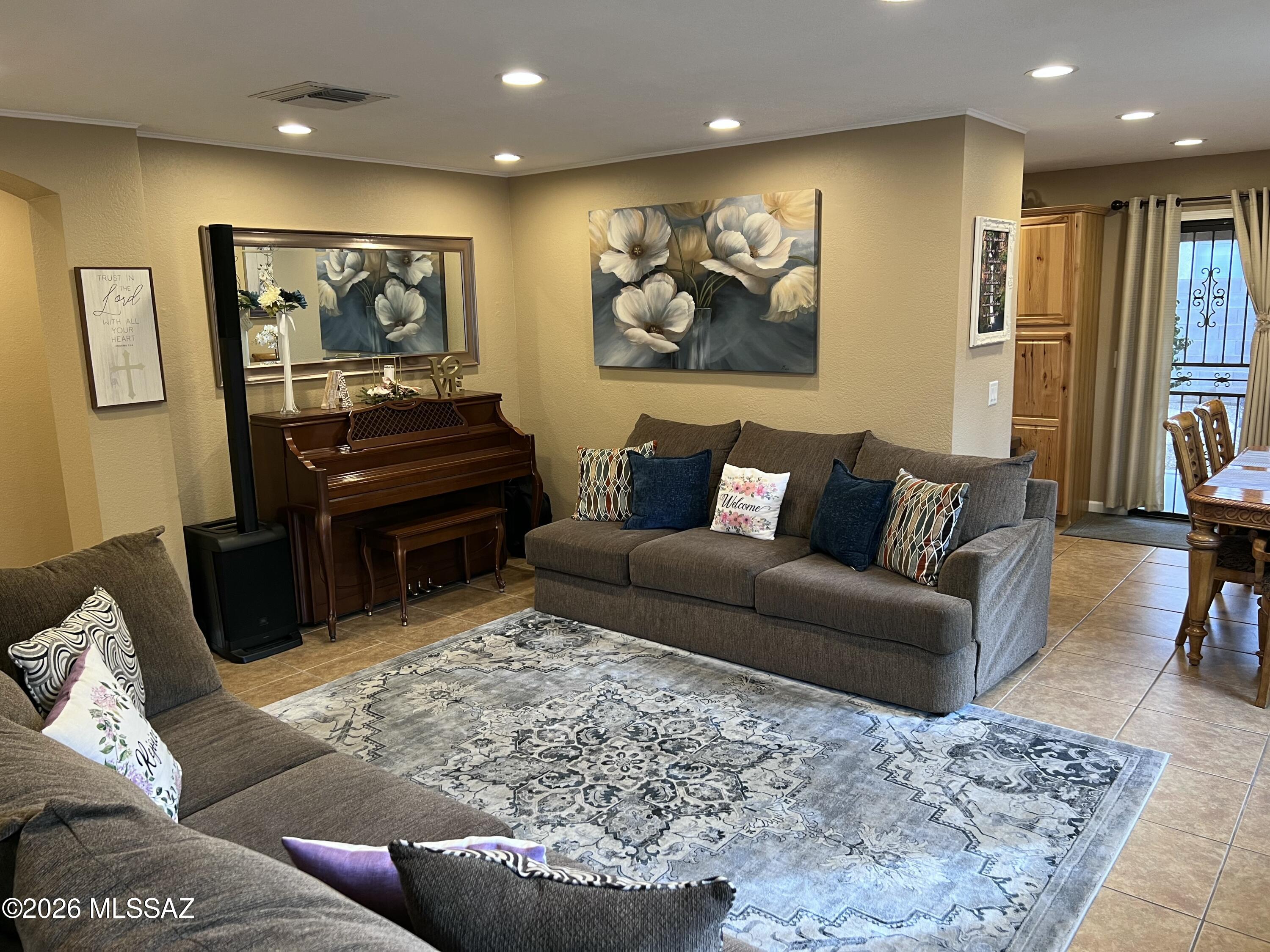 1655 W Sauvignon Drive