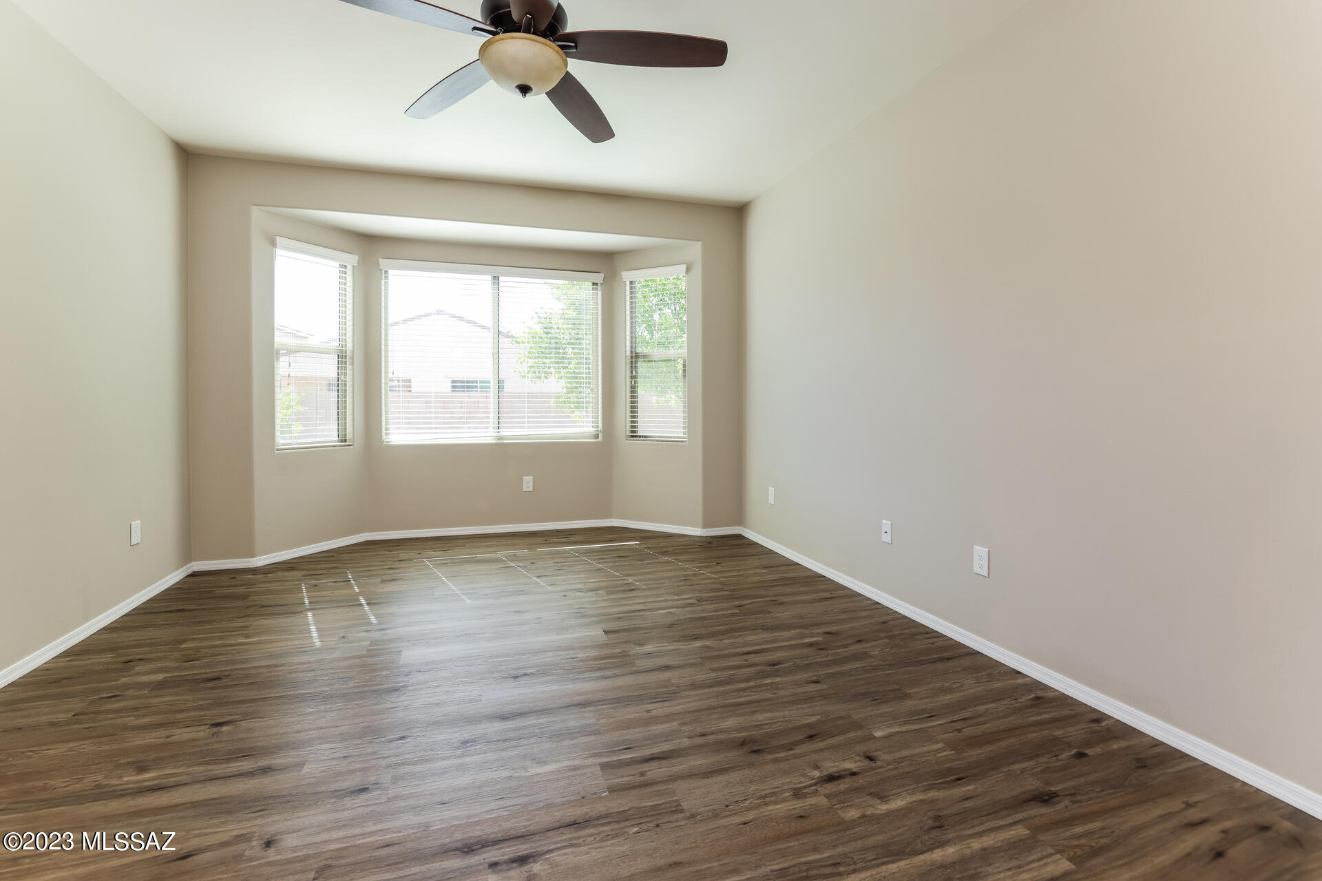 La Estancia De Tucson (1-330) - Residential Lease