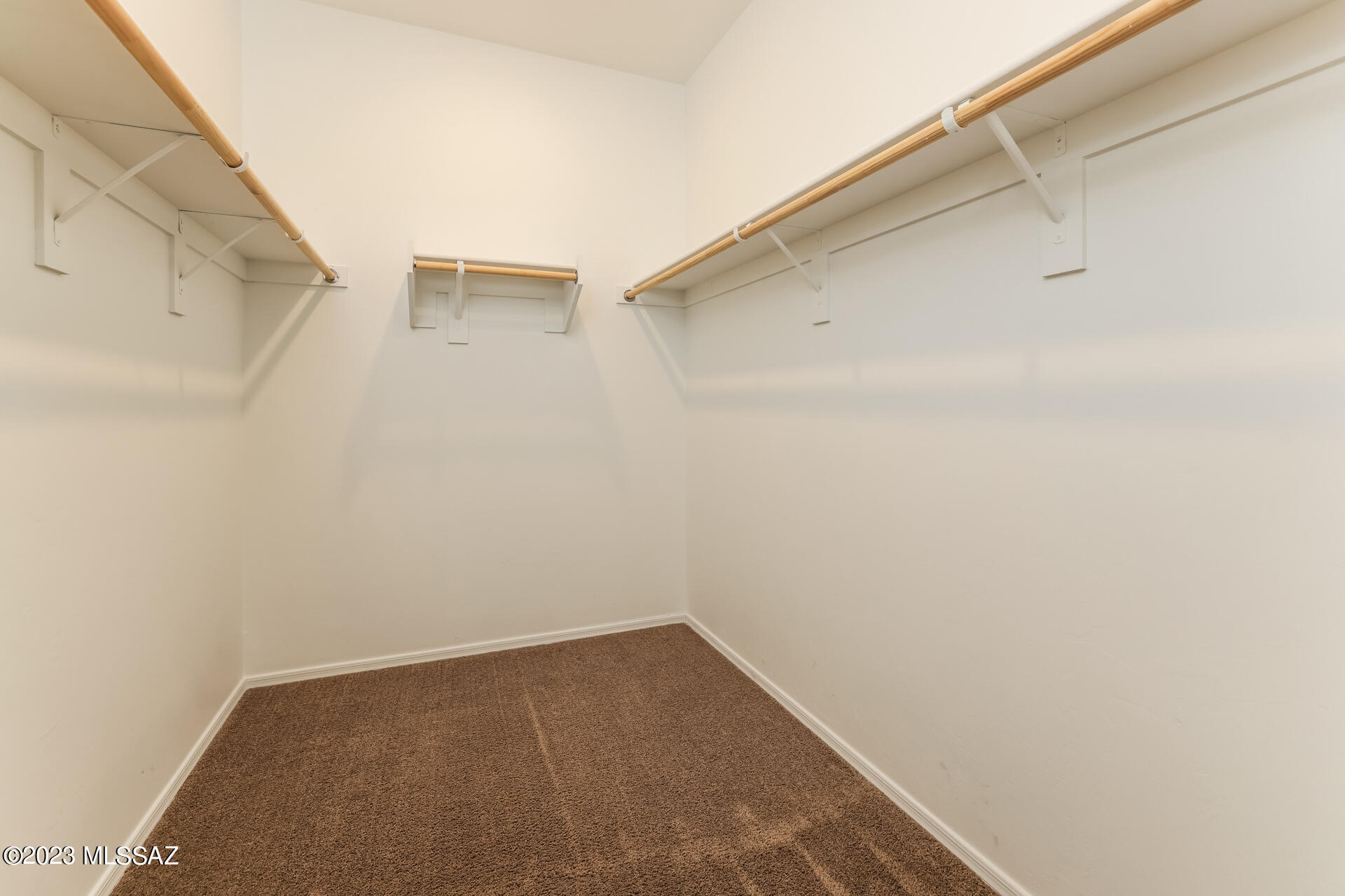 La Estancia De Tucson (1-330) - Residential Lease