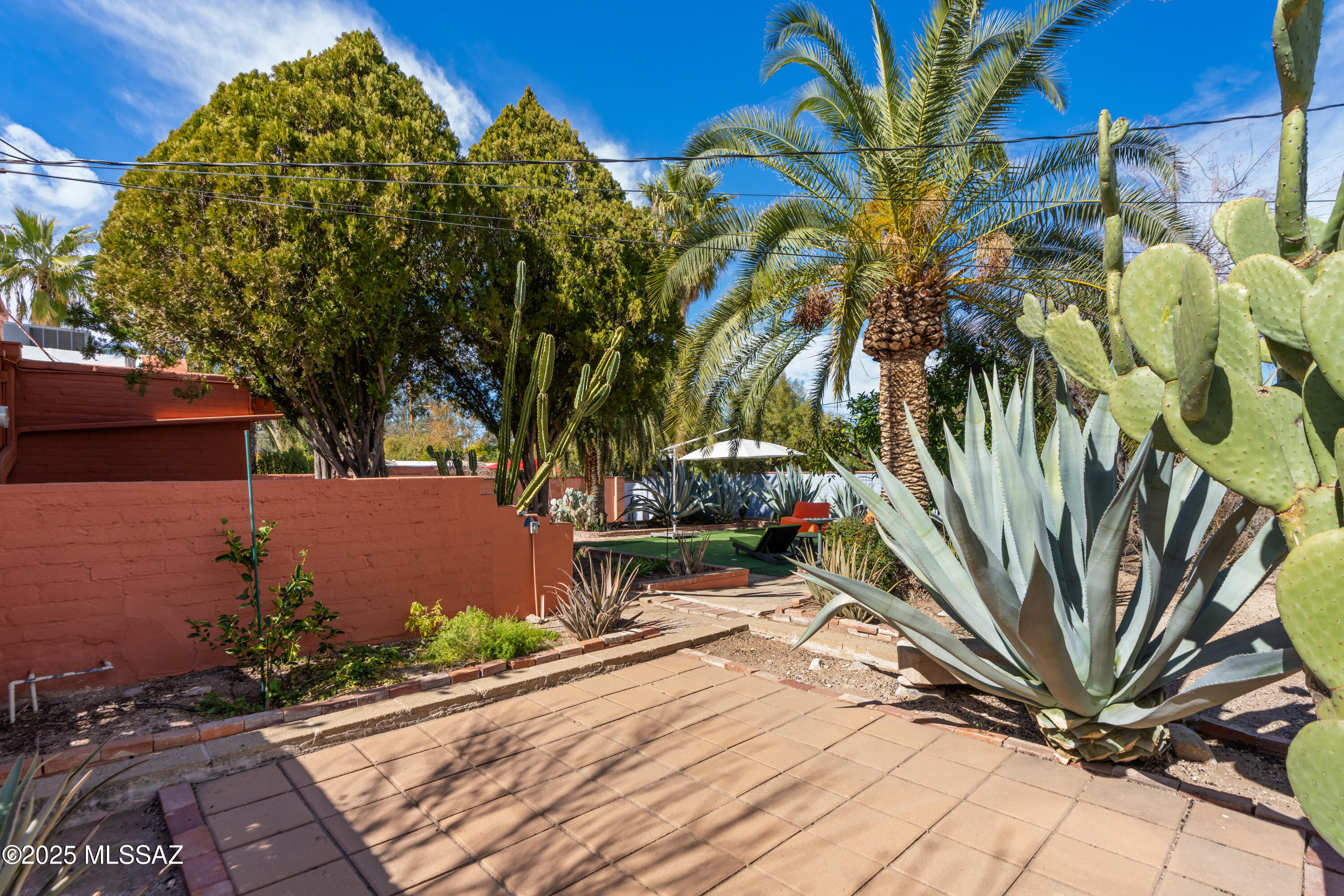 El Montevideo Estates - Residential