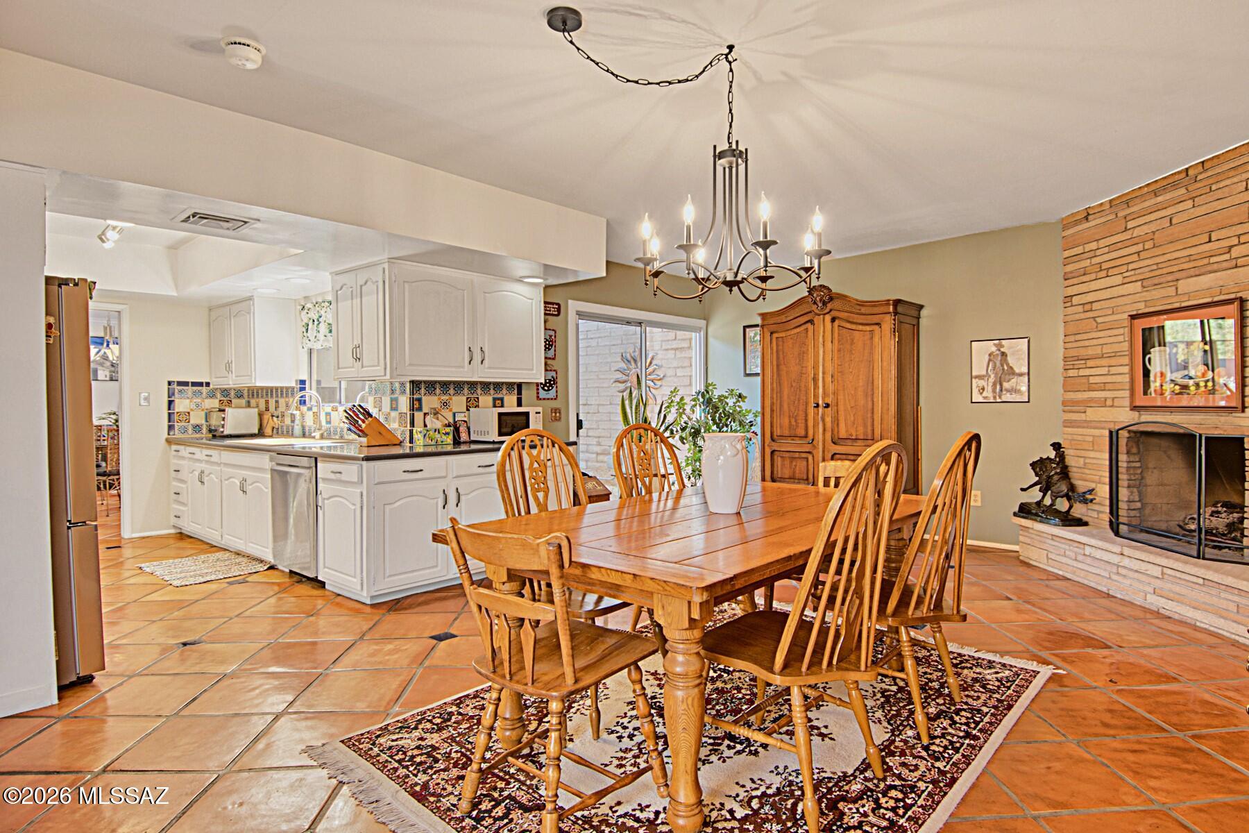 10160 N Valle Del Oro Drive