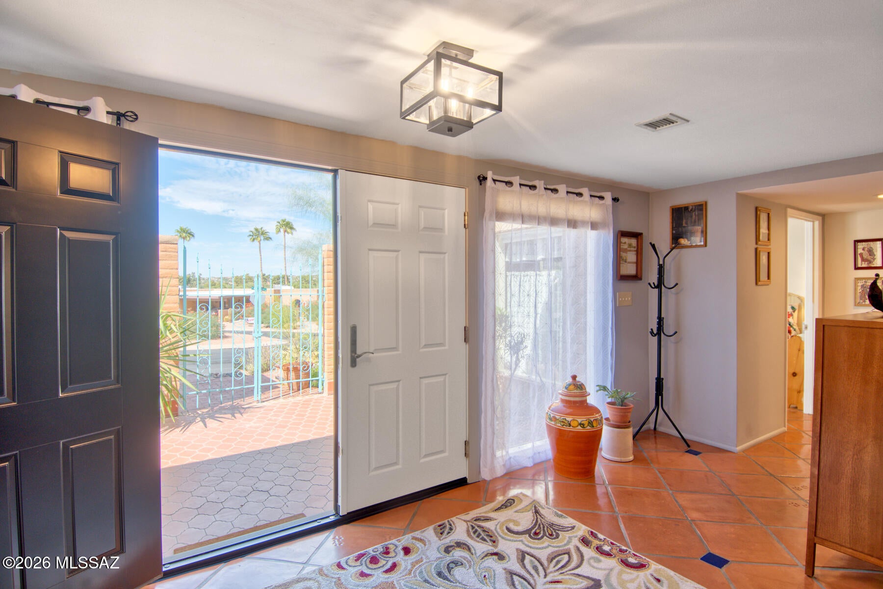 10160 N Valle Del Oro Drive