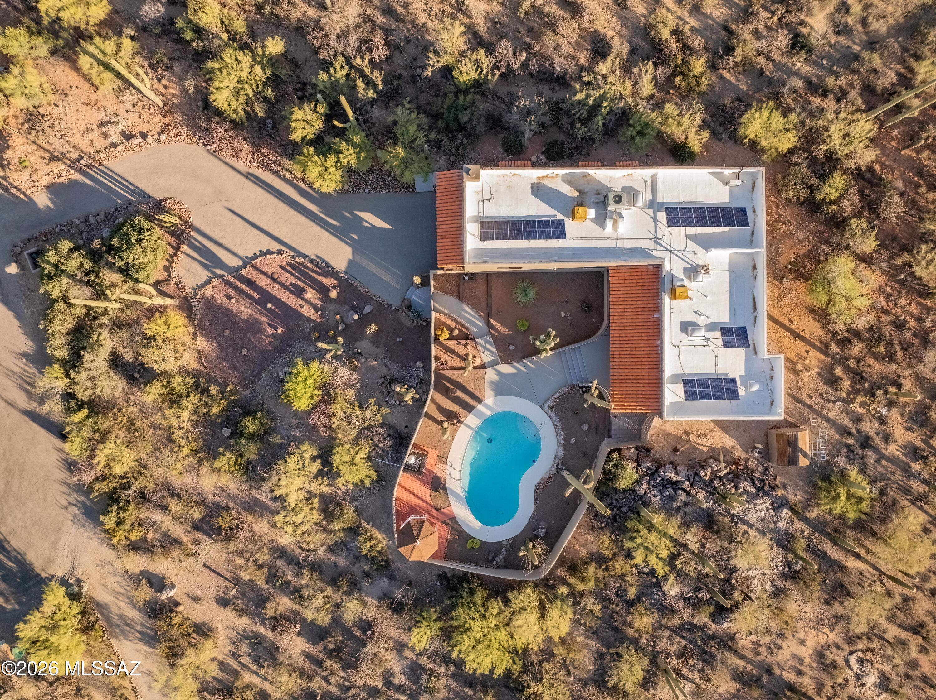 1733 N Placita Tuberia