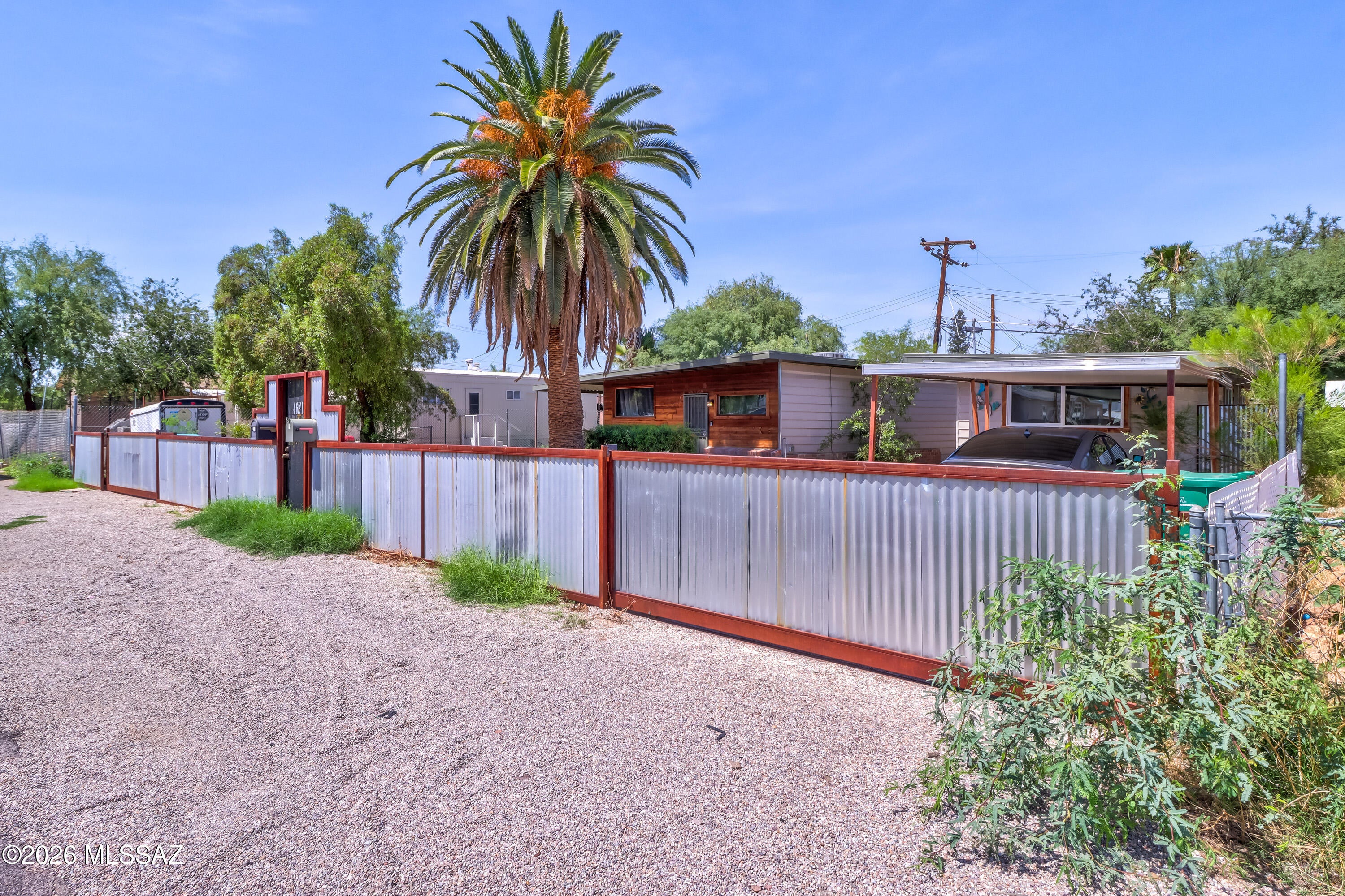 4621 N Camino Feliz