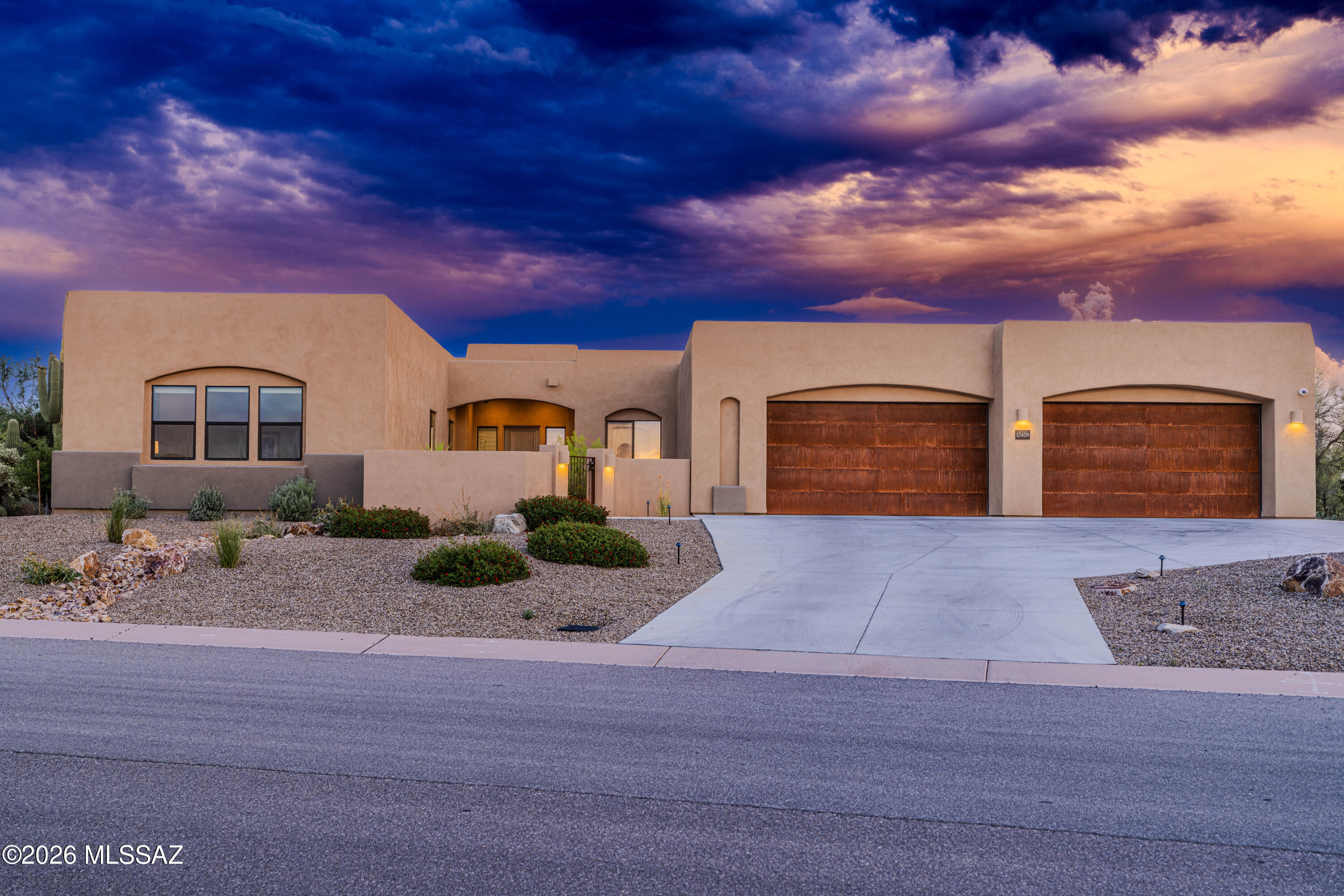 12420 N Carpas Wash Drive